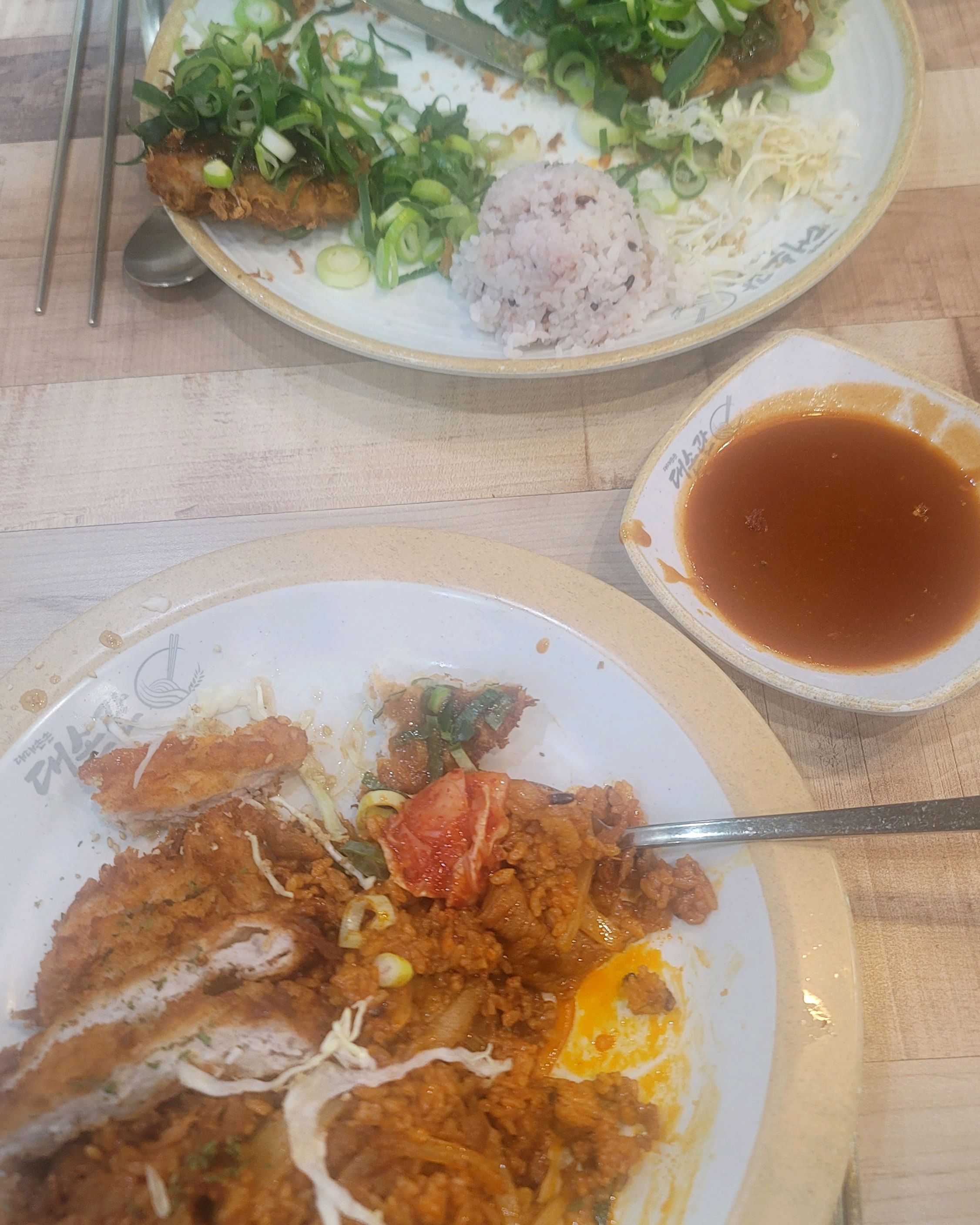매번 맛있게잘먹고갑니다. 제육에 돈가스라니.. 환상의조합이군요 +_+ - 불당동 맛집 대손관 천안불당점