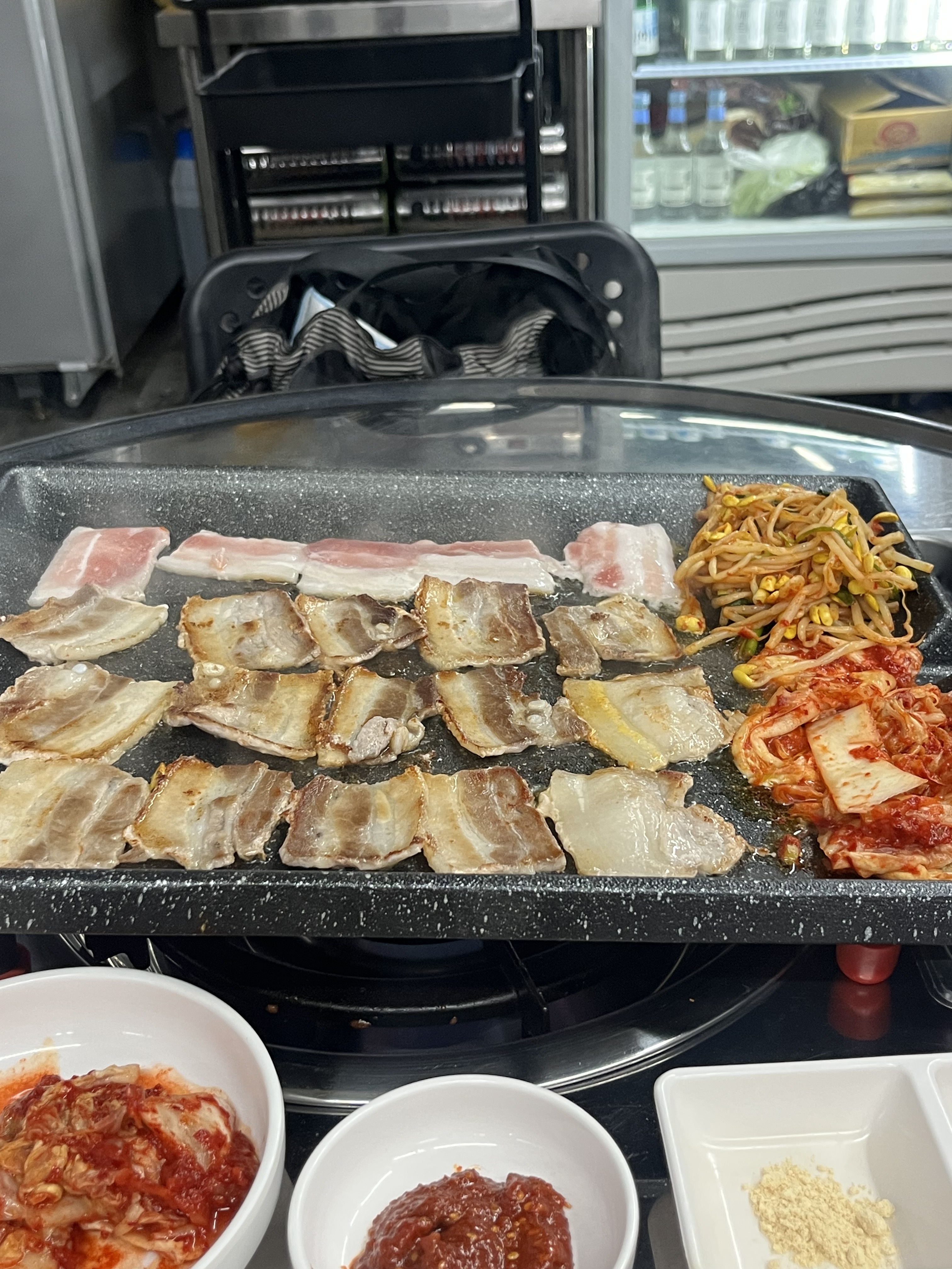 야근하고 법카 한도 내에서 고기 먹고 싶어서 찾은 집입니다. - 천호동 맛집 삼락 천호점