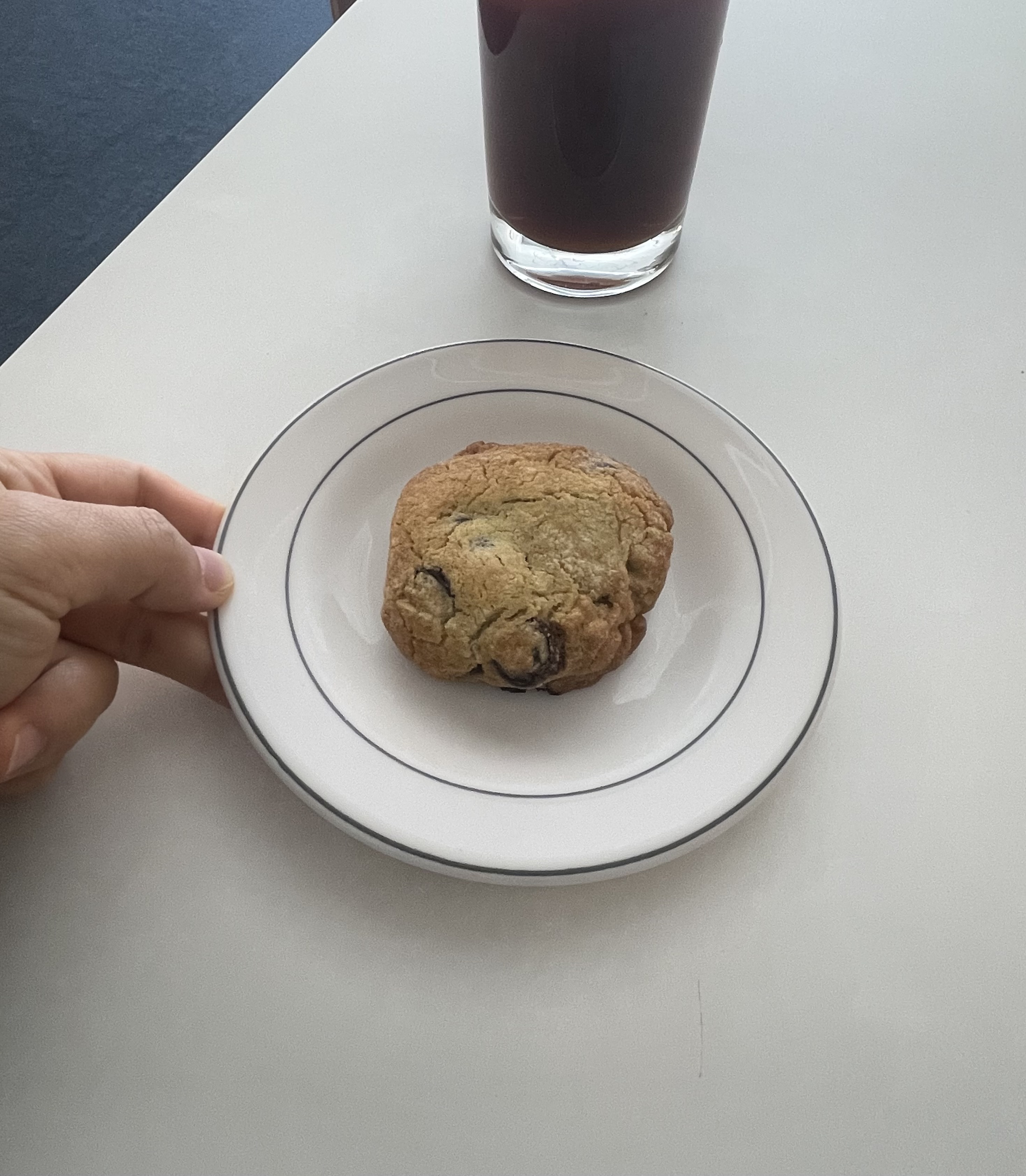 쿠키 너무 맛나요! 커피도 고소하니 향긋하고 사장님도 친절하세요! 공간도 1,2층 분리되어