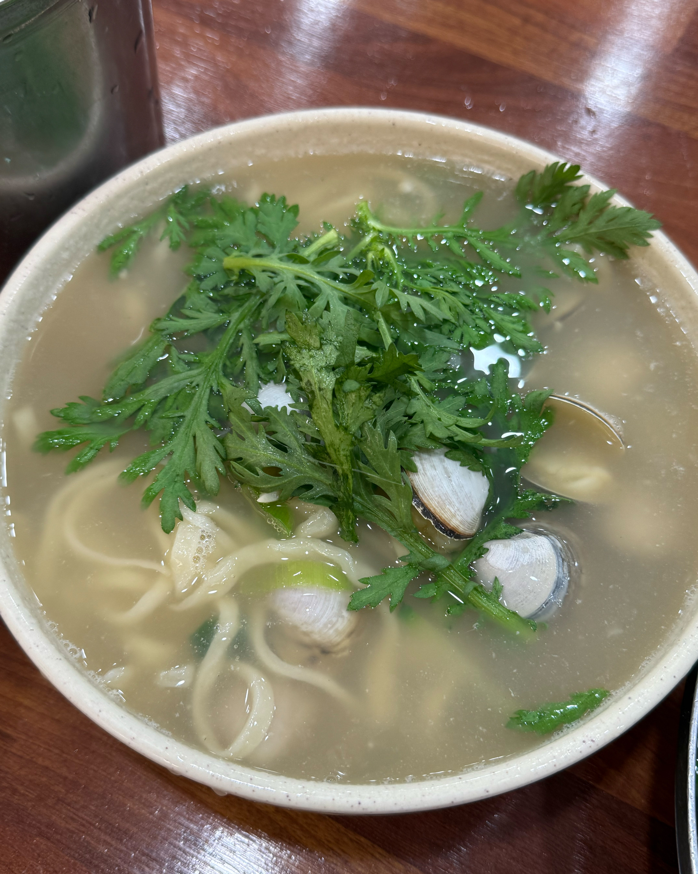 주말이라 오래기다렸지만 정말 맛있어요! - 대전 맛집 오씨칼국수