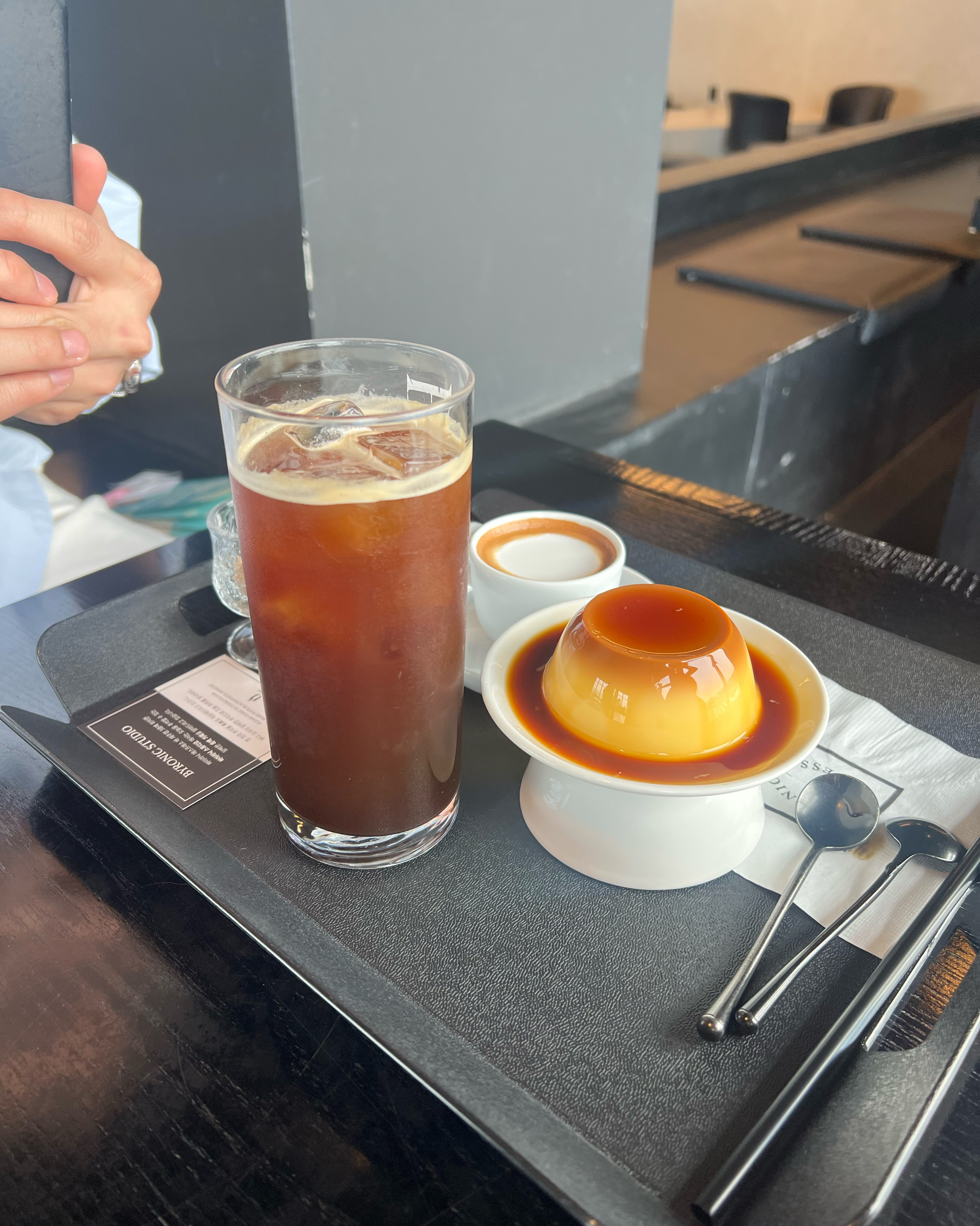 커피도 맛있고 뷰도 멋있고! 3층에서 찍어주시는 사진 덕분에 뜻하지 않게 제주 여행에 더 