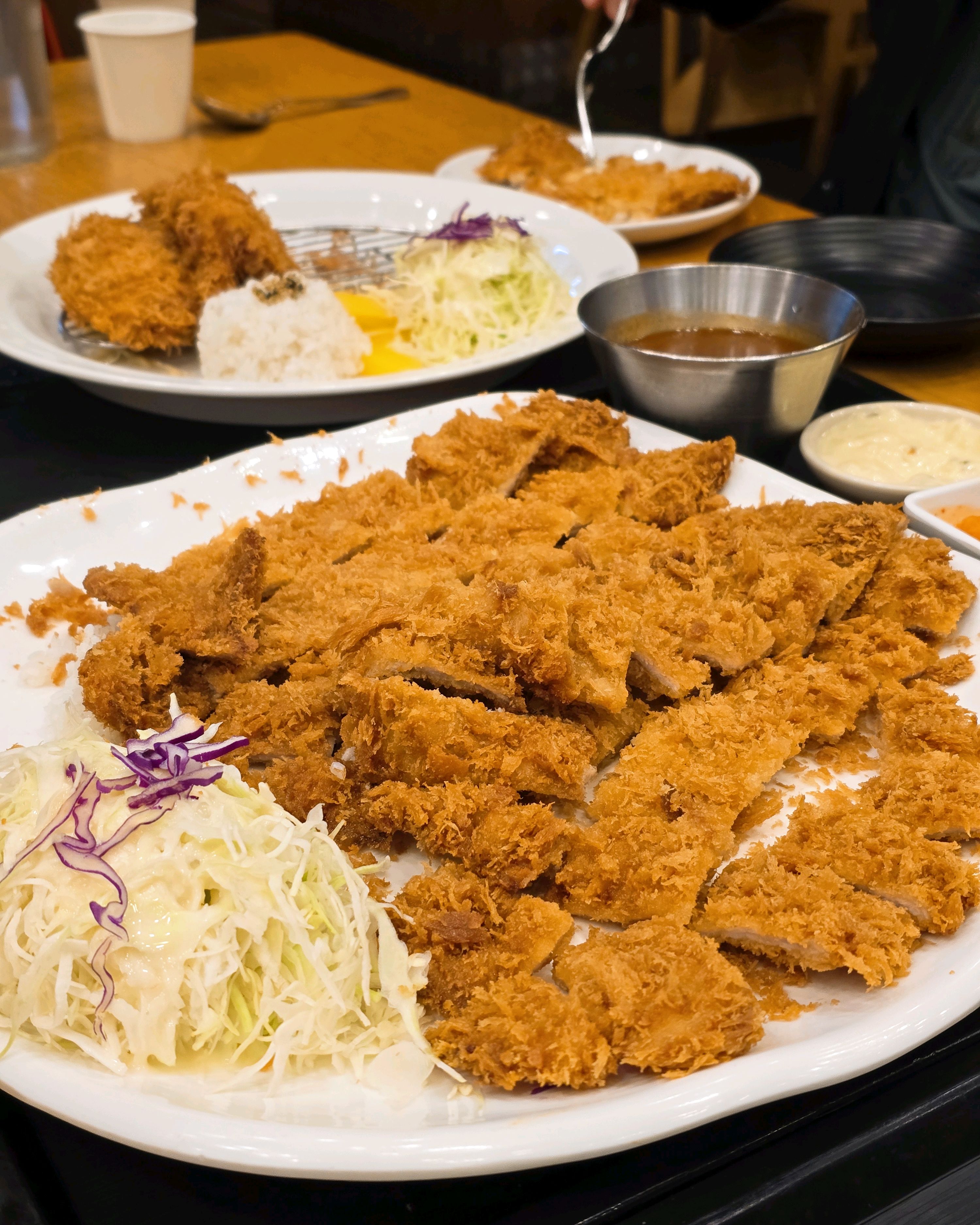 일단 비주얼부터 압도적 - 원주 행구동 맛집 홍익돈까스 원주점