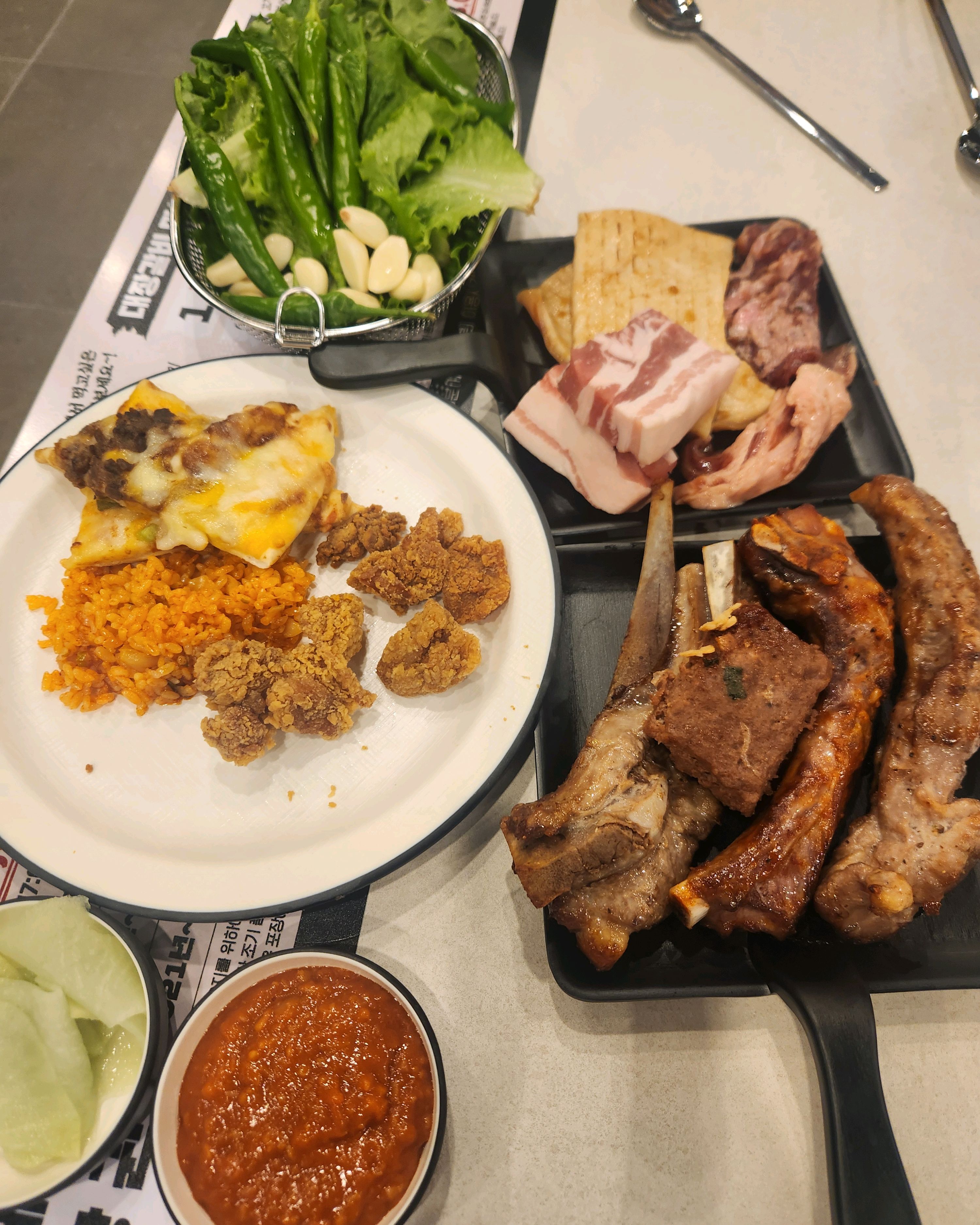 이번에 새로 오픈해서와봤는데 쎌바 종류가 엄청 많아요. - 대전 맛집 육미제당 대전괴정롯데점