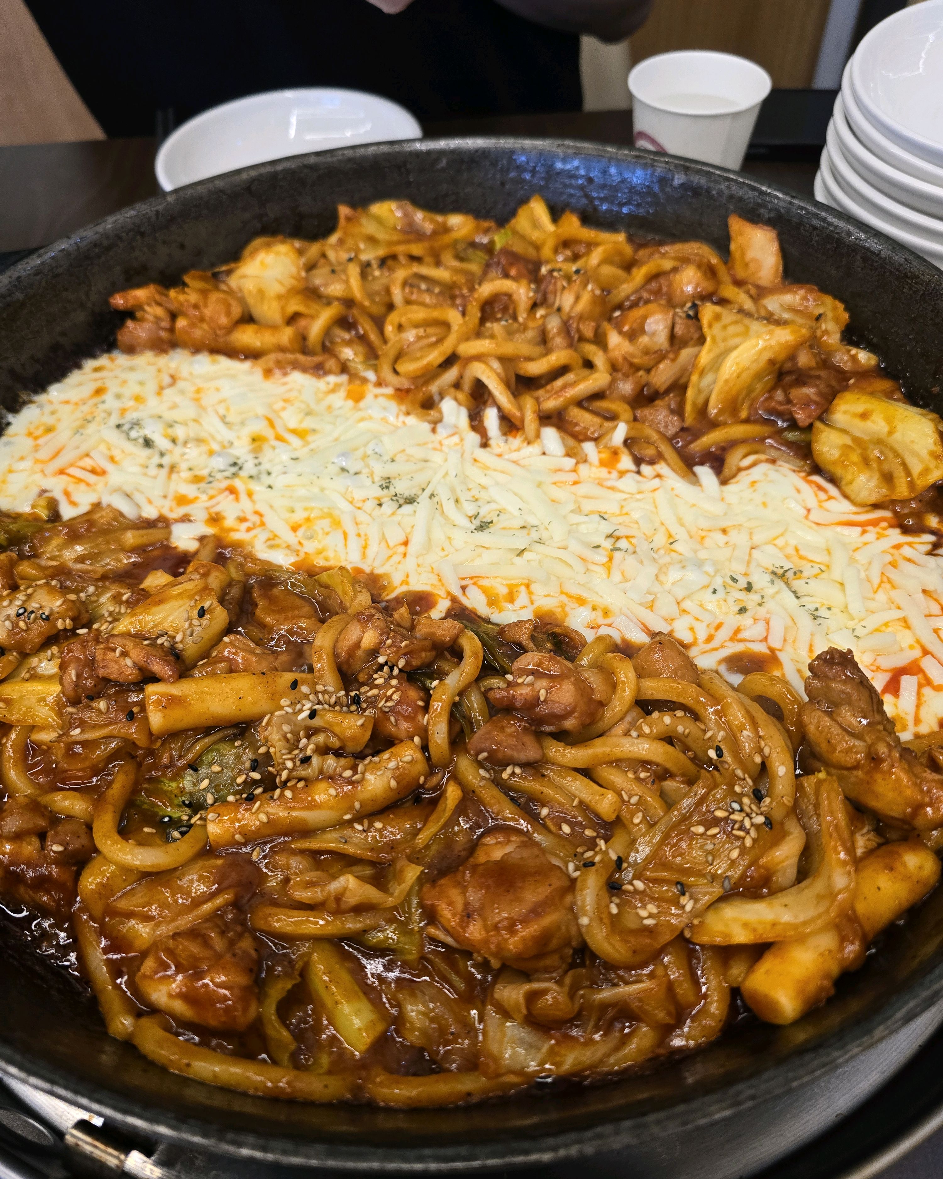양도 많고 무엇보다 맛있어요! - 불당동 맛집 최고닭갈비