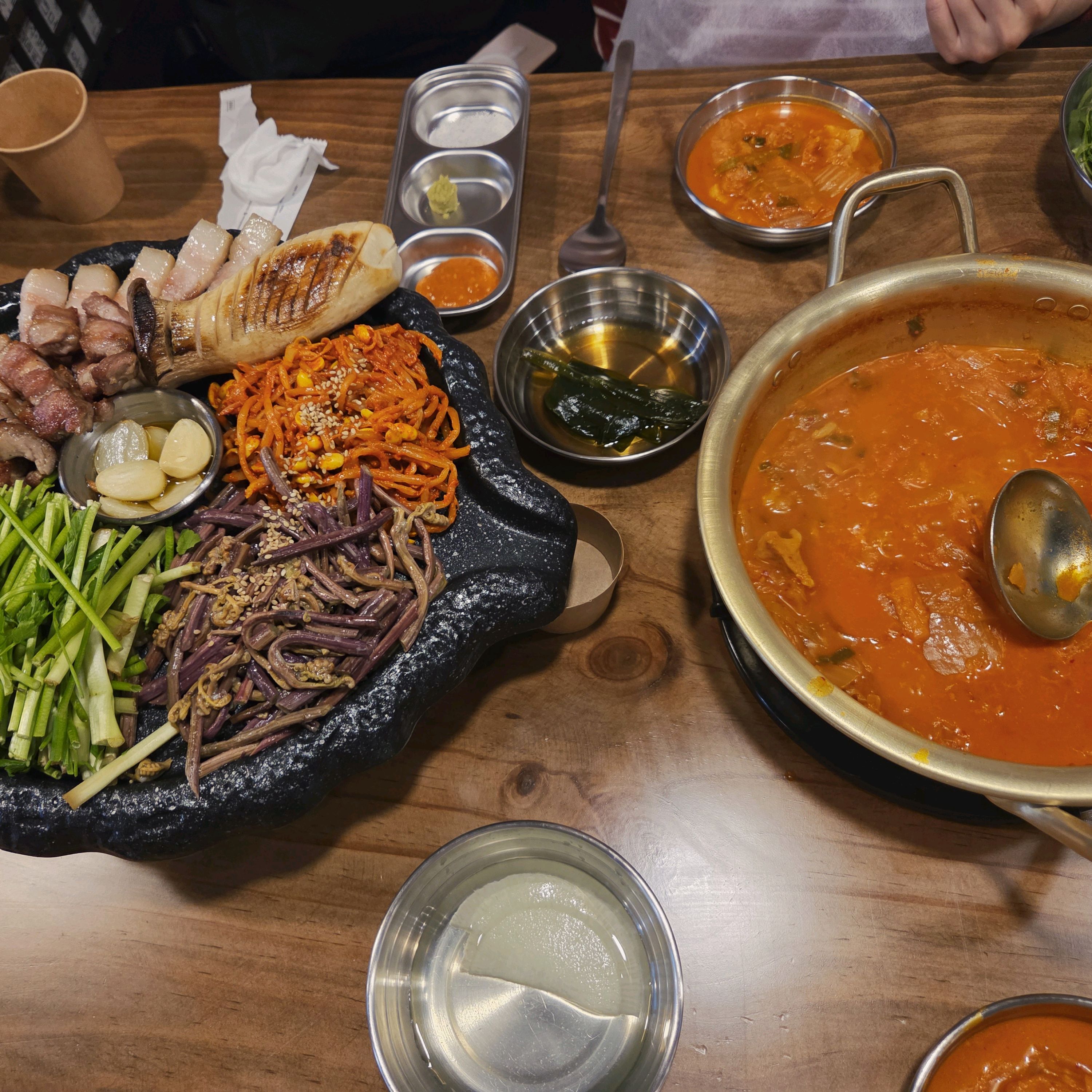 [용인 맛집 산장삼겹 수지구청점] 직접 가본 로컬 리뷰