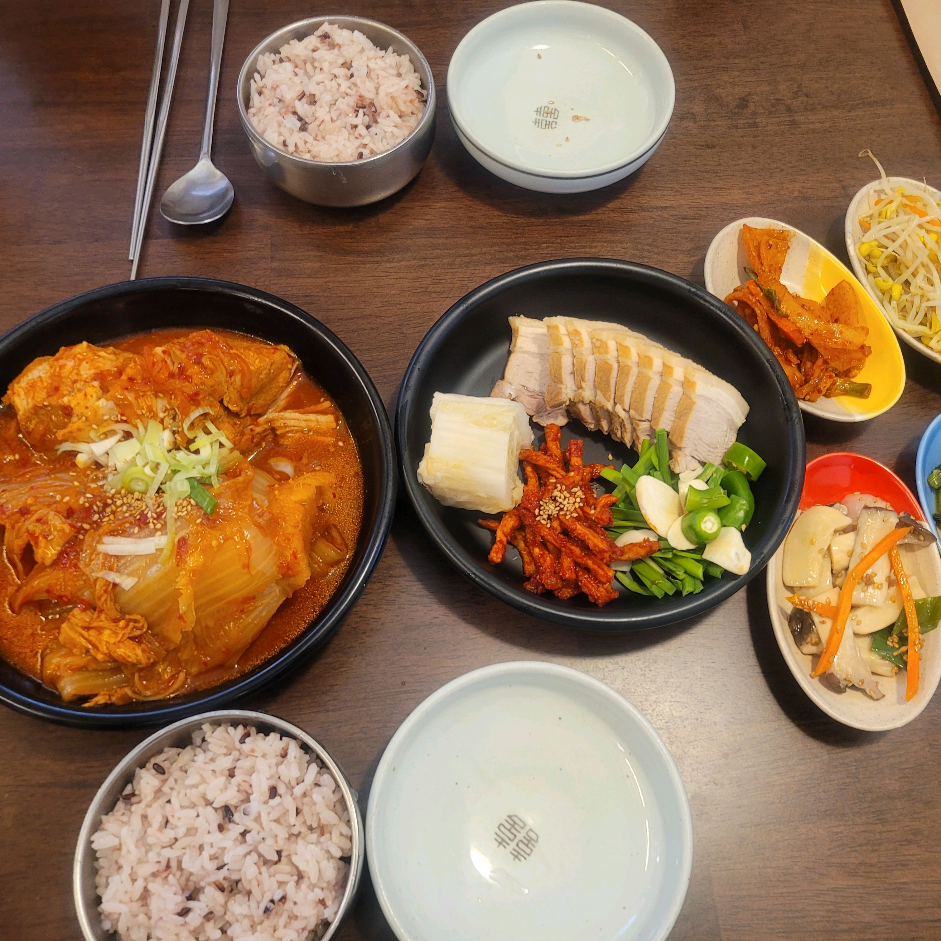 도담1988 김치찜 맛집입니다👍 - 종로 맛집 도담 1988