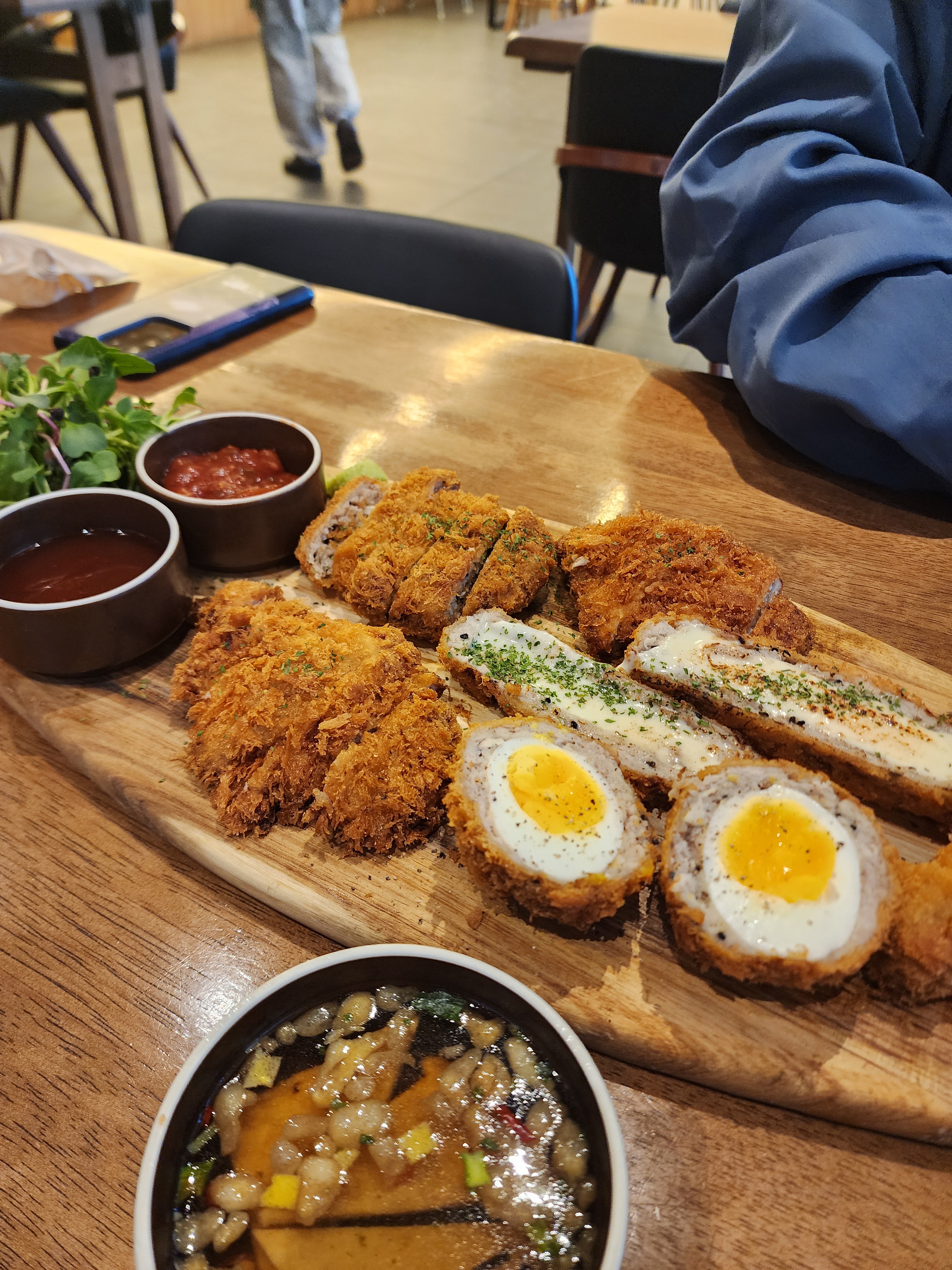 단체로 왔었다가 맛이 있어서 오늘은 신랑이랑 둘이 왔어요. - 불당동 맛집 사생활