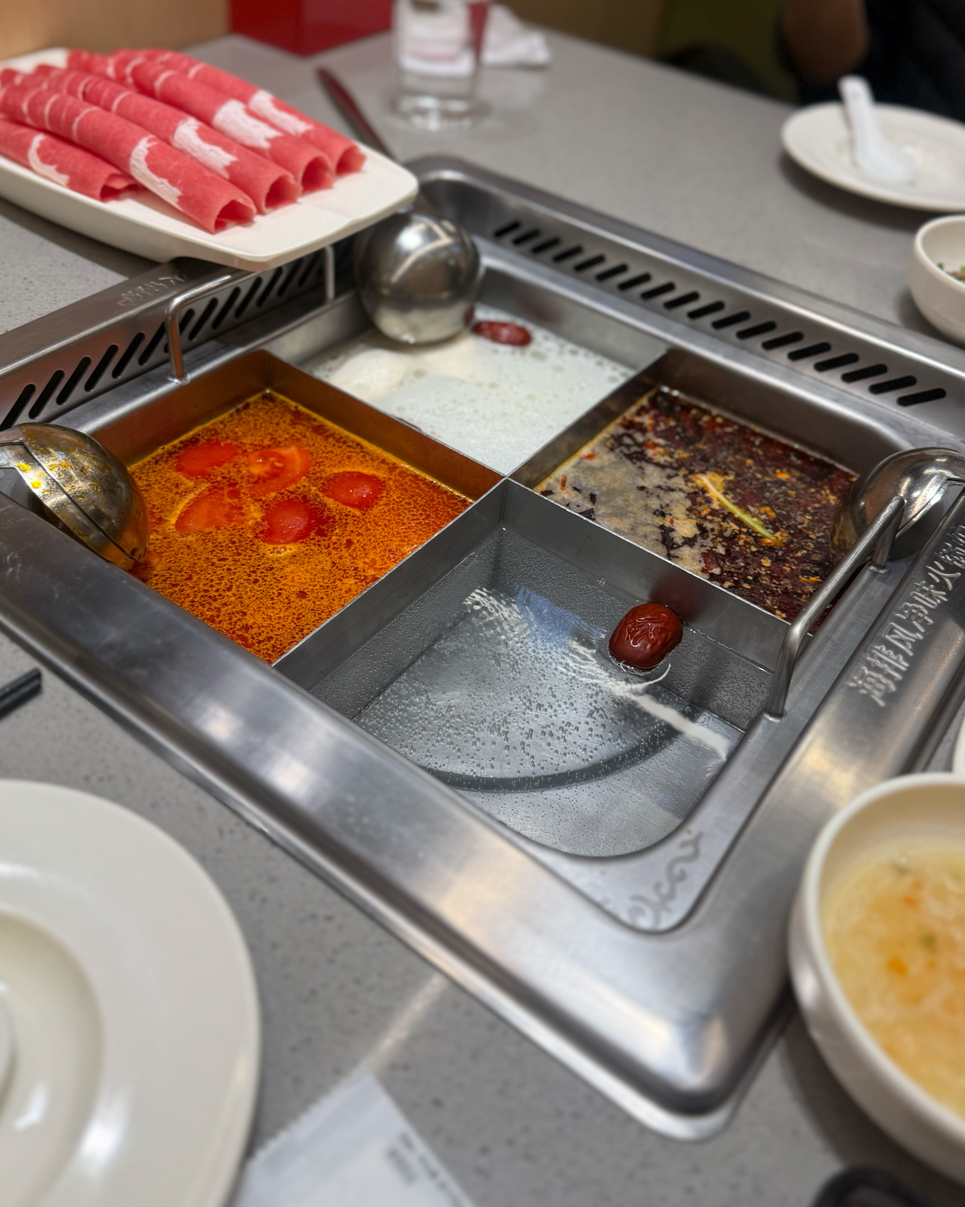 직원분들 매우 친절하세요. - 영등포 맛집 하이디라오 영등포지점