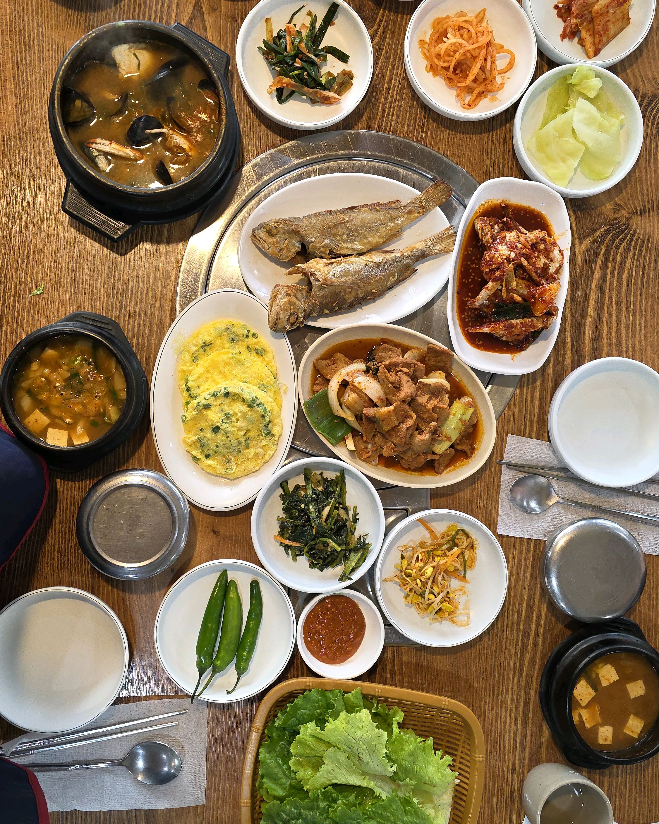 아침식사로 왔습니다~ 꽃게정식이랑 전복뚝배기 먹었는데 맛있게 잘 먹었습니다~ 사장님 친절하