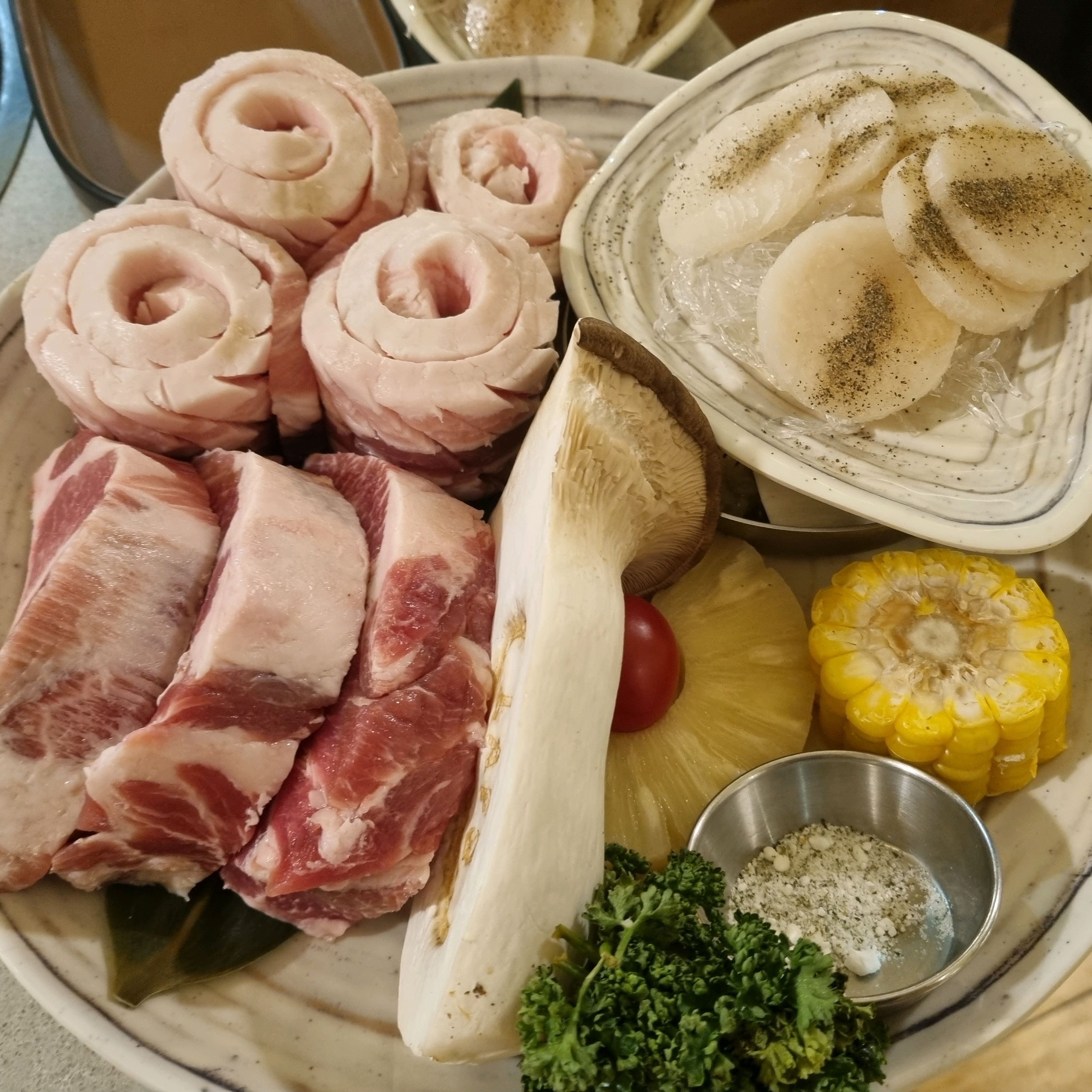 분위기도 좋고 고기 맛도 좋고 대박이에용 - 송정 맛집 랍스