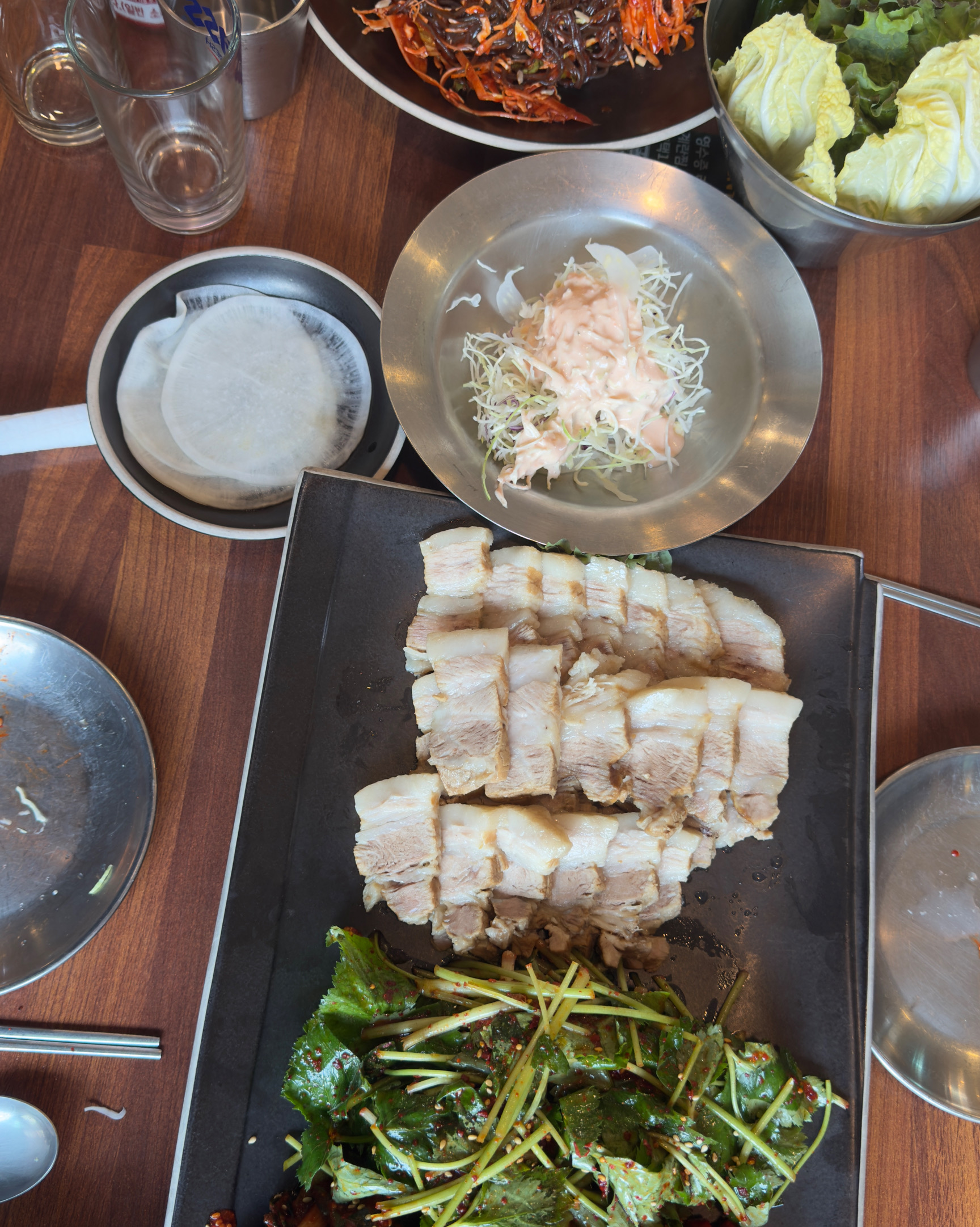 맨날 배달로 시켜 먹던 집인데 가게 와서는 처음 먹어 봐요 근데 확실히 배달시켜 먹는 거보