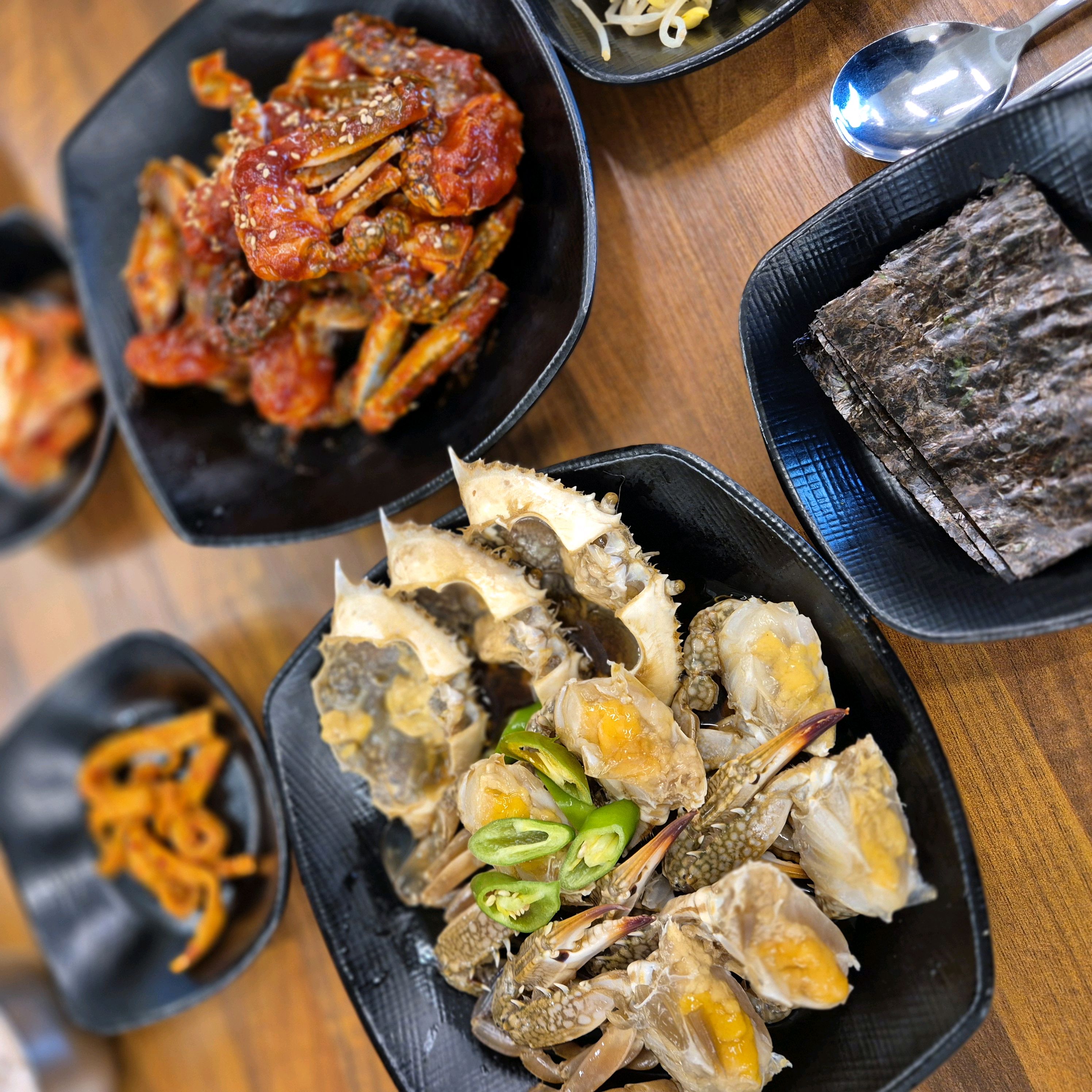 두번째 이용이에용 여전히 맛있어요 리필이 부실한경우도 많은데 여긴 안그러고 리필 눈치도