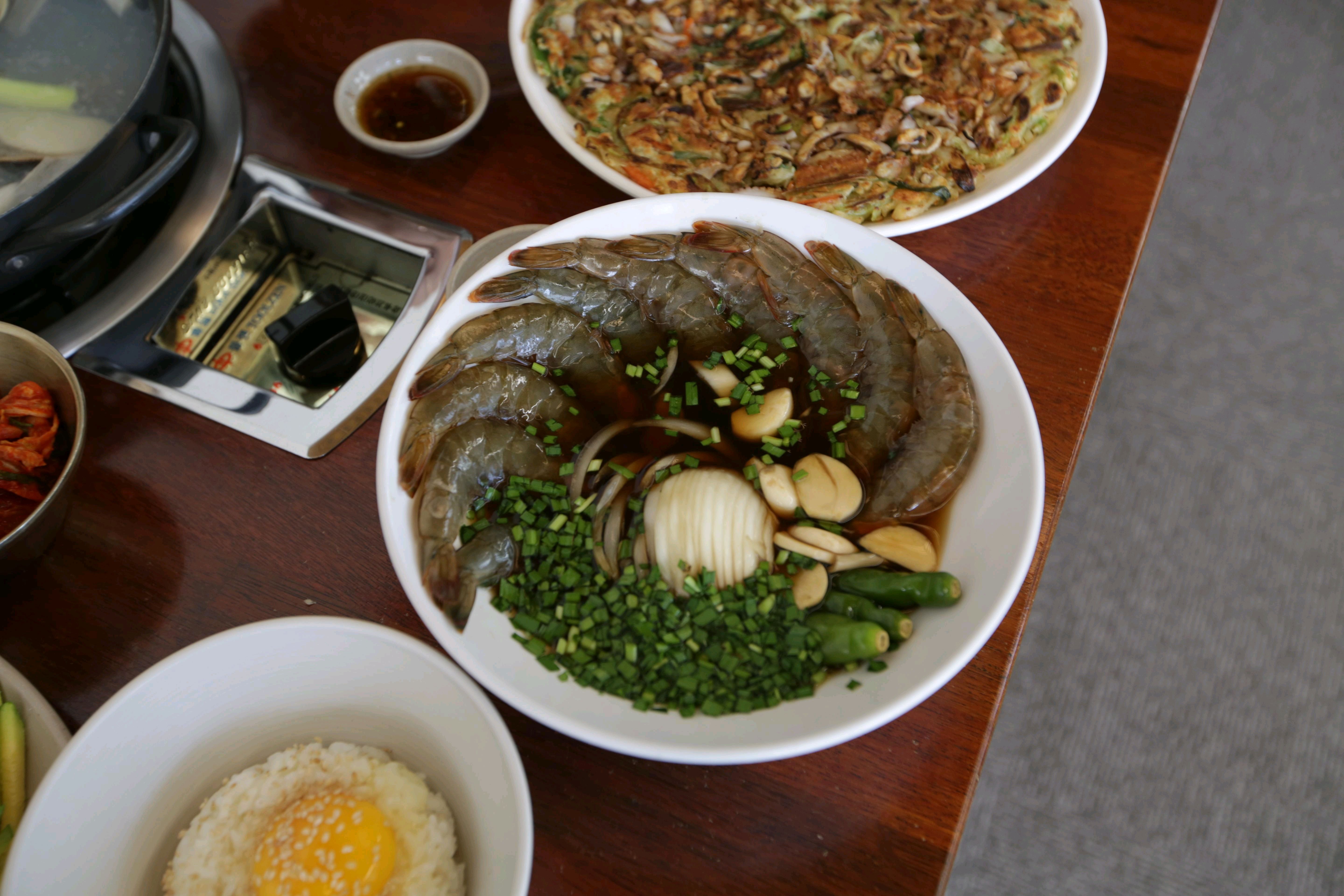 확실히 맛있는 백합칼국수를 먹었네요 개운하고 시원한 국물에 면발은 쫄깃하고 직원분도 친절해
