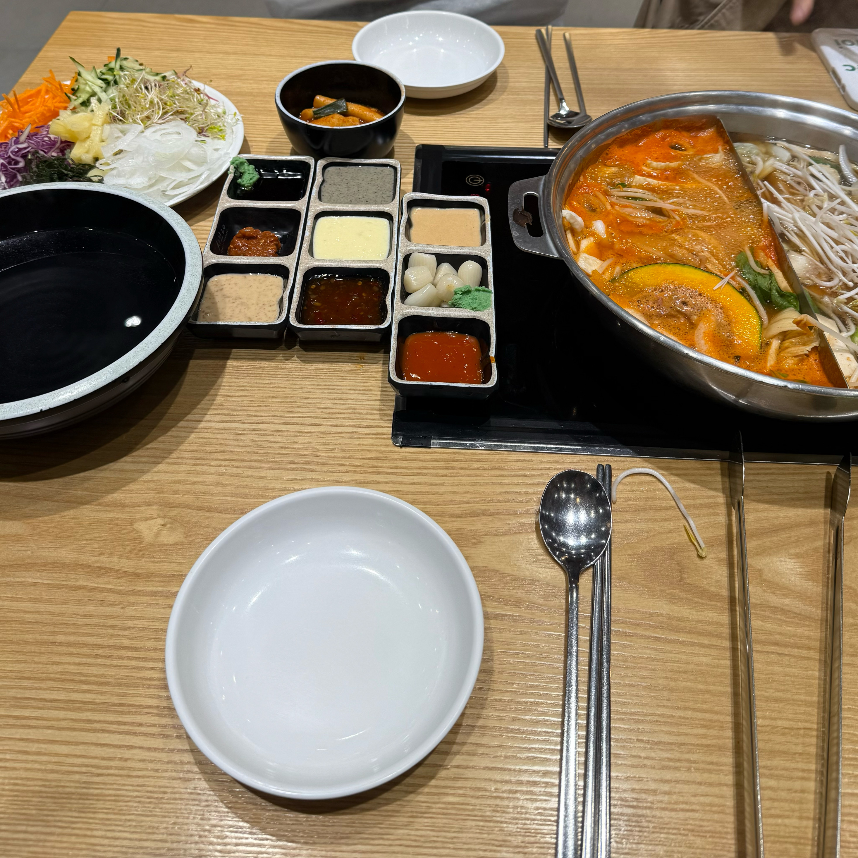 샤브샤브 진짜 맛있고 치킨이 특히 맛있네요!! 다시 방문할게요ㅎㅎㅎ - 창원 상남동 맛집 샤브20 창원상남점