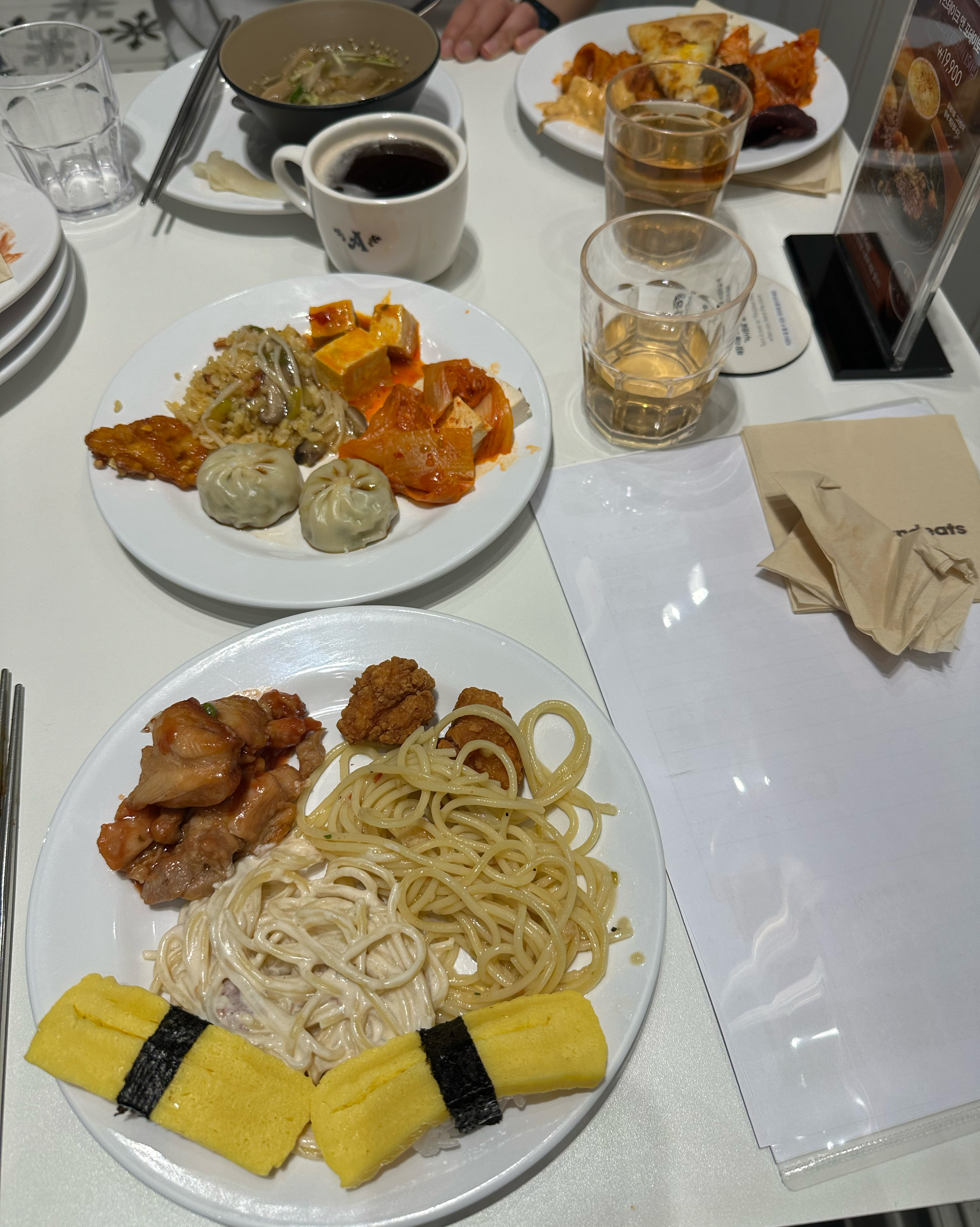 음식 다양하고 건물 생긴지 얼마 안되어 깨끗하고 쾌적해요! - 둔산동 맛집 애슐리퀸즈 대전PEER점