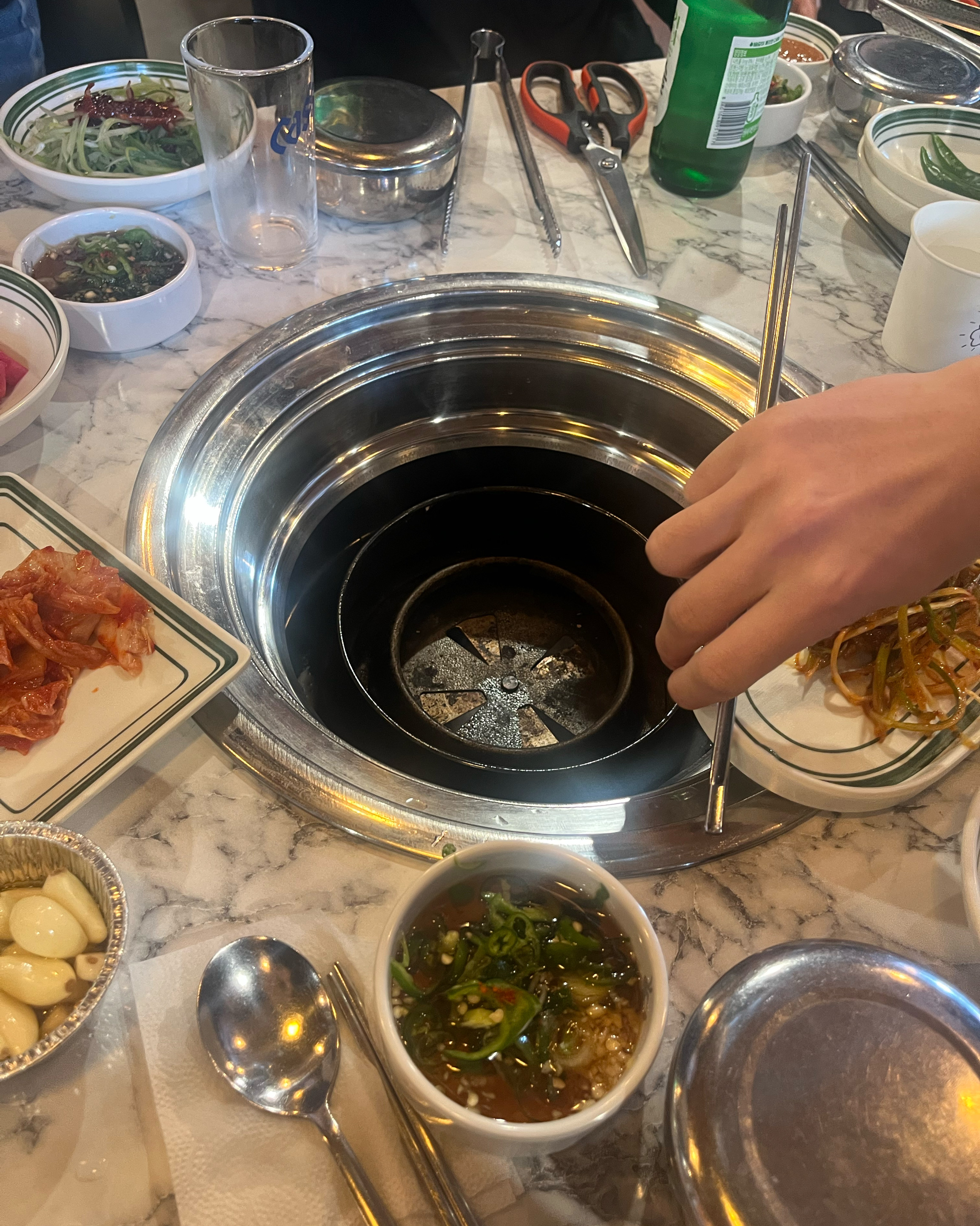 처음 왔는데 메뉴도 구성 잘 됐고 맛있어요 - 인천 맛집 고기굽는방앗간 인천주안점