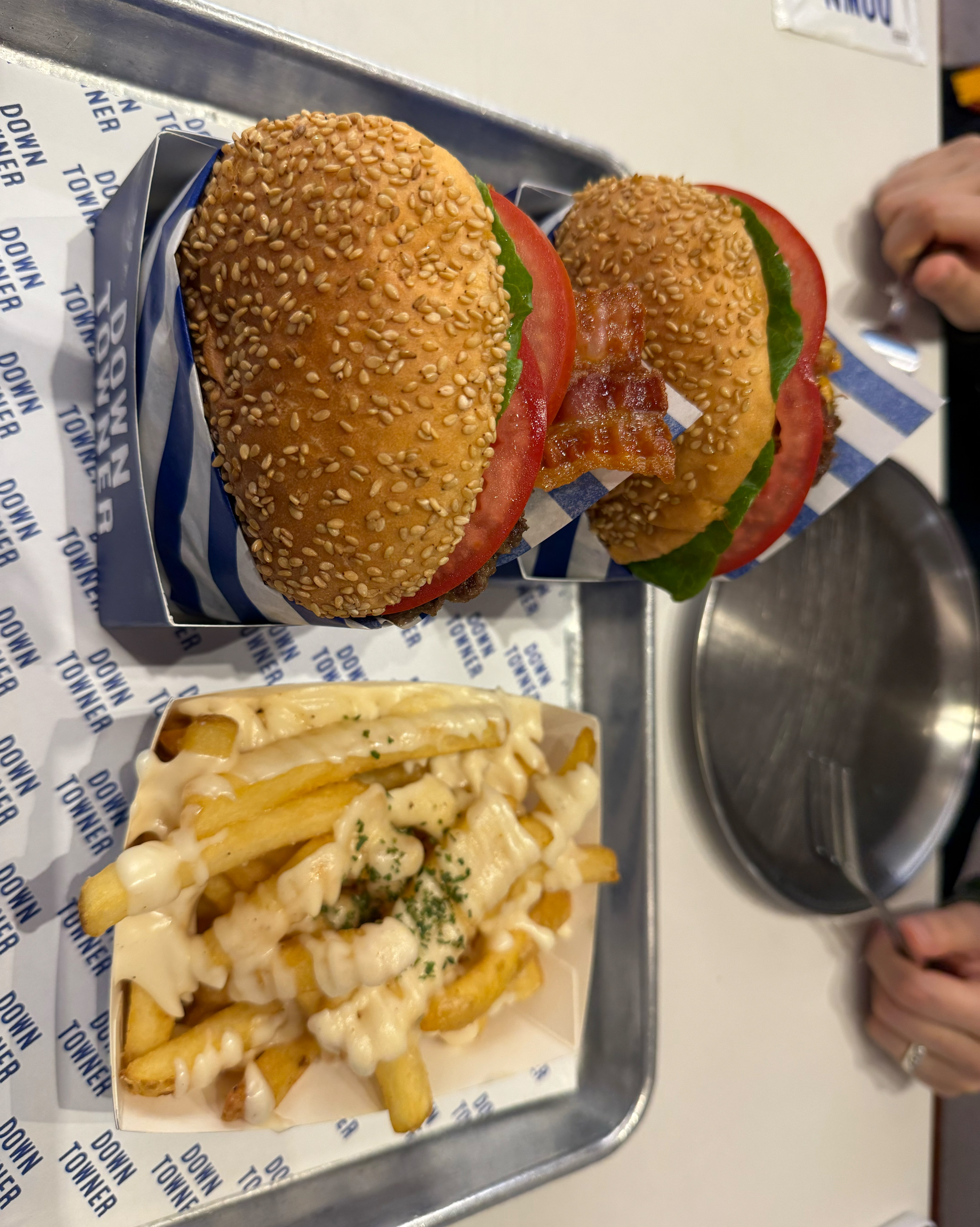 믿고 먹는 다운타우너 감자튀김 진짜 맛잇어요 ~~ - 광화문 맛집 다운타우너 안국