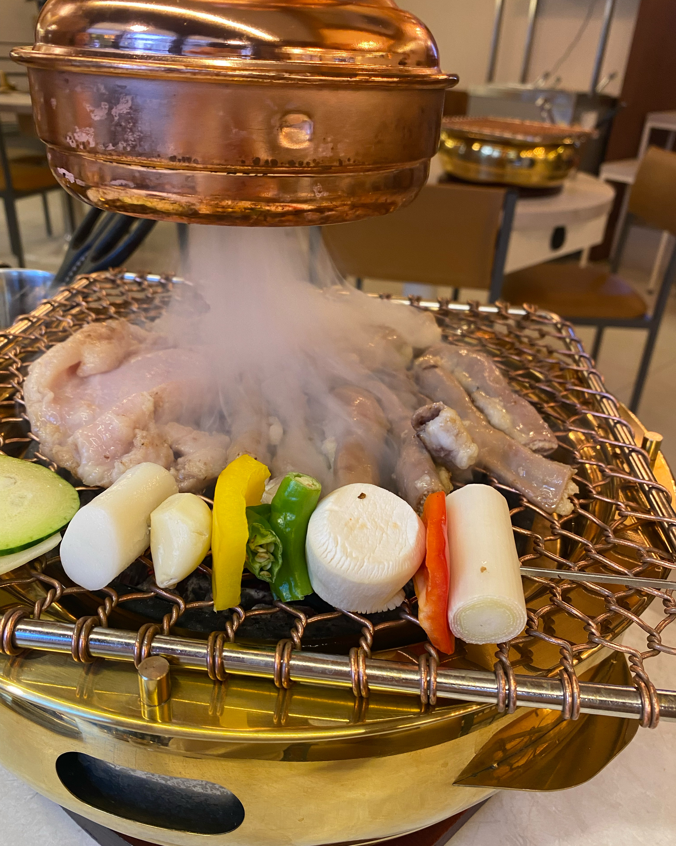 매장 인테리어도 이쁘고 직원분이 너무나 친절해요 - 강남 맛집 우곱집 선릉점