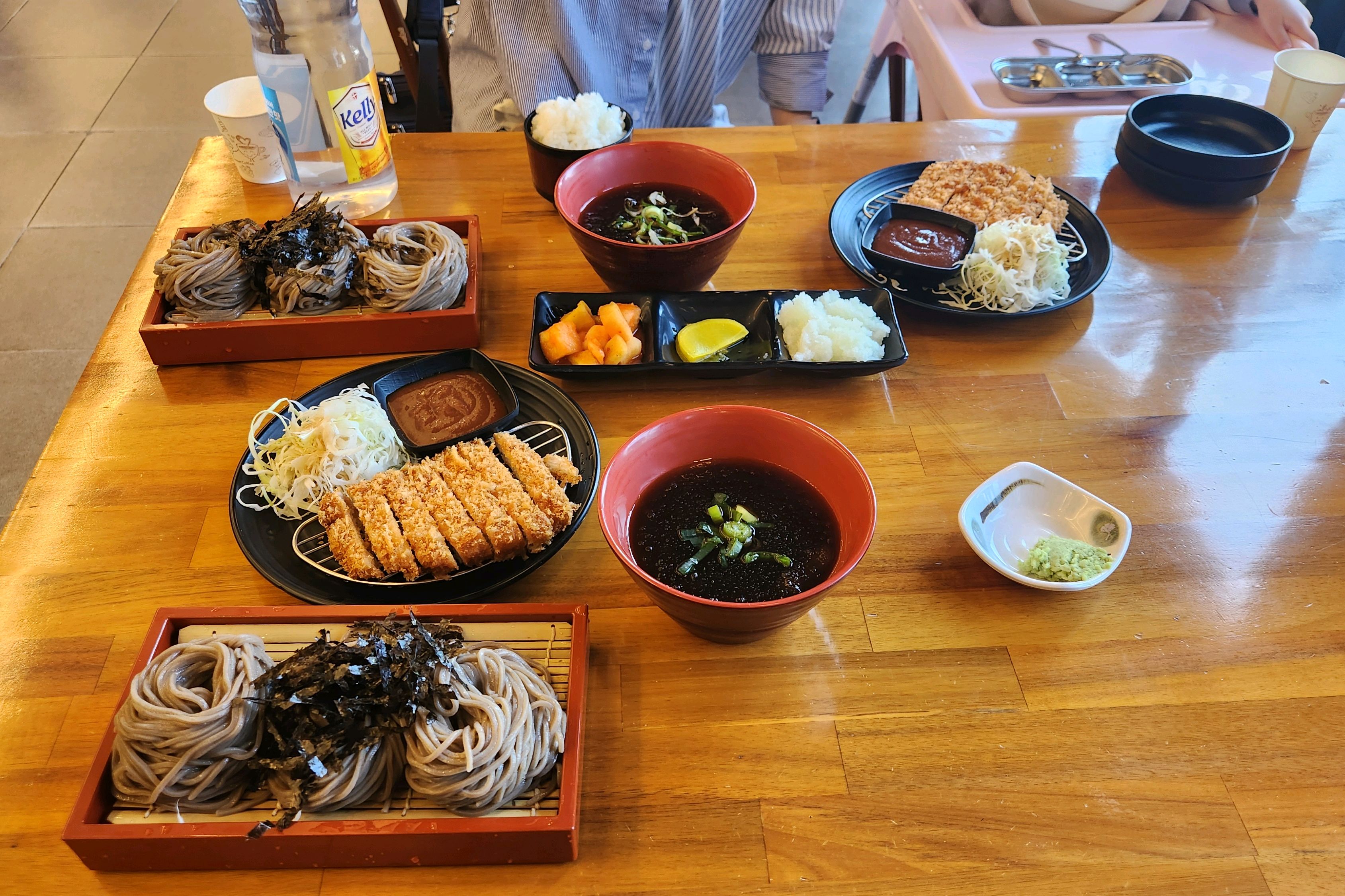 가족들과 함께 맛있는 점심식사 했습니다 - 군산 미장동 맛집 삼동소바 군산점