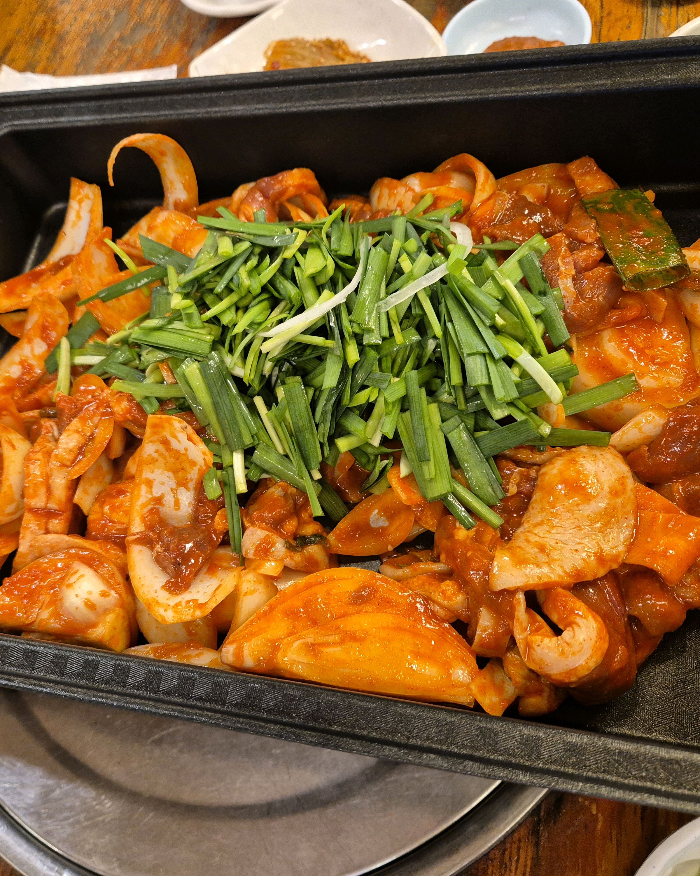 어머님 생신 기념으로 모시고 왔는데 오리고기 넘 맛나네요~~엄청 넓고 좋아요. - 인천 맛집 유천가든