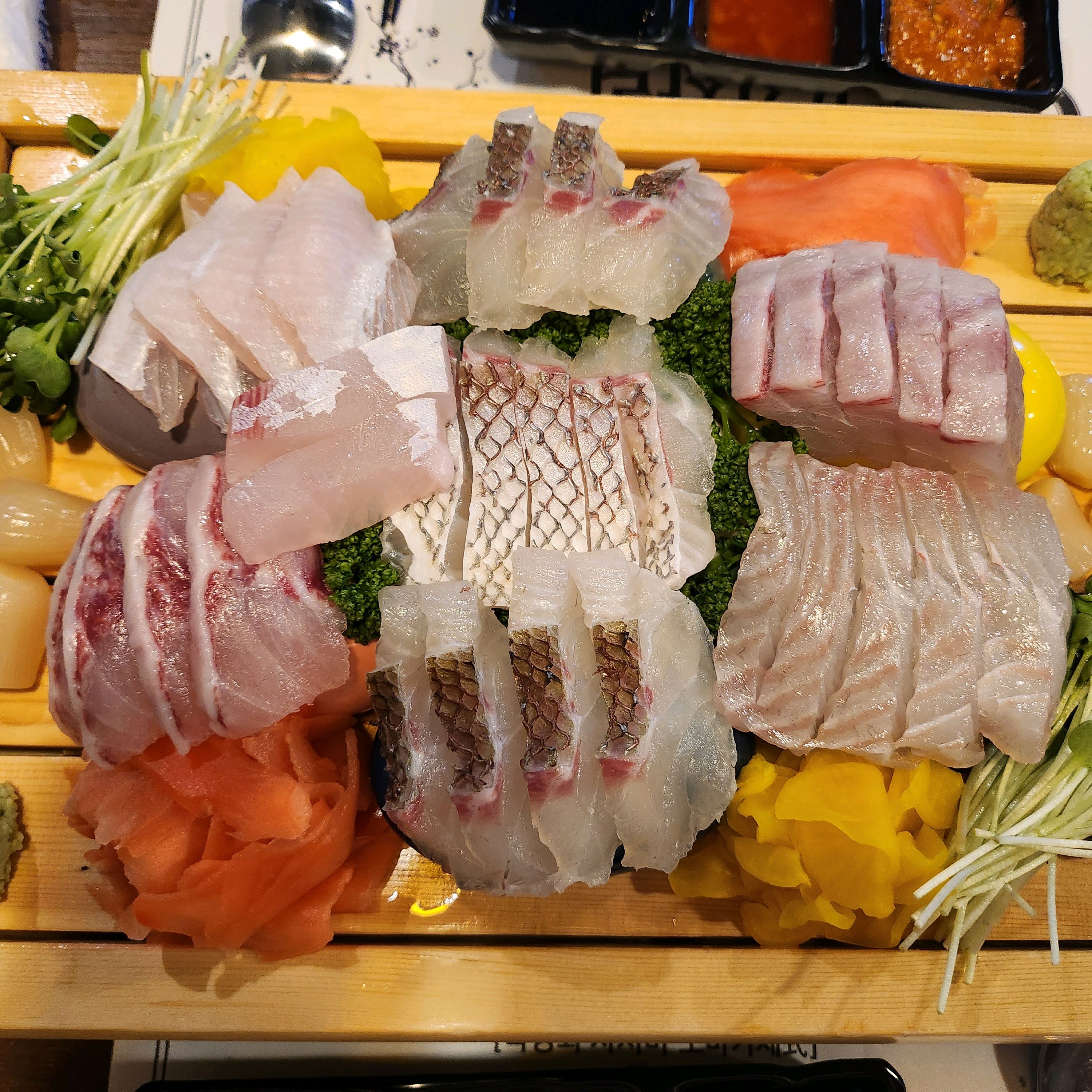 저번에 왔다가 맛있게 잘먹어서 2번째로 왔어요 회가 신선하고 직원분들도 친절하세요~~^^ - 구로디지털단지 맛집 물고기자리 구로디지털점