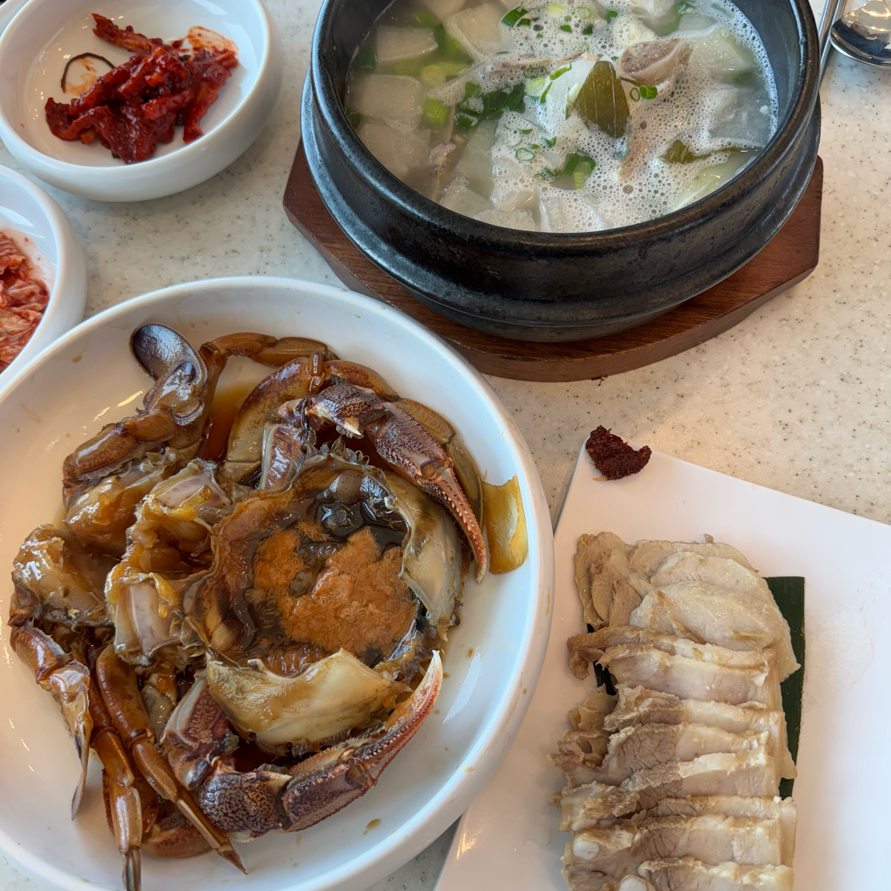 부모님 모시고 너무 잘 먹고 갑니다! 뷰도 너무 멋져서 즐거운 시간이었어요 ㅎㅎ - 제주 맛집 제주갈치도 협재 본점