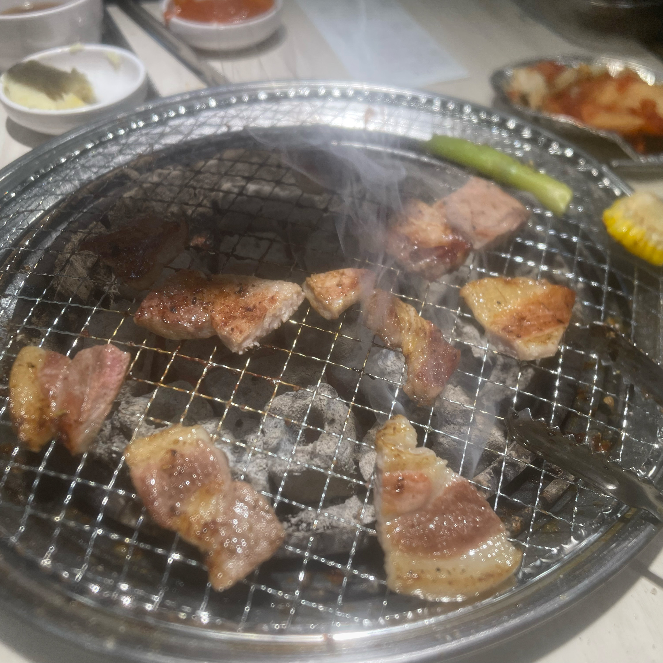 여자친구랑 명륜진사갈비 첨 왔는데 재료도 신선하고 - 안산 중앙동 맛집 명륜진사갈비 안산중앙점
