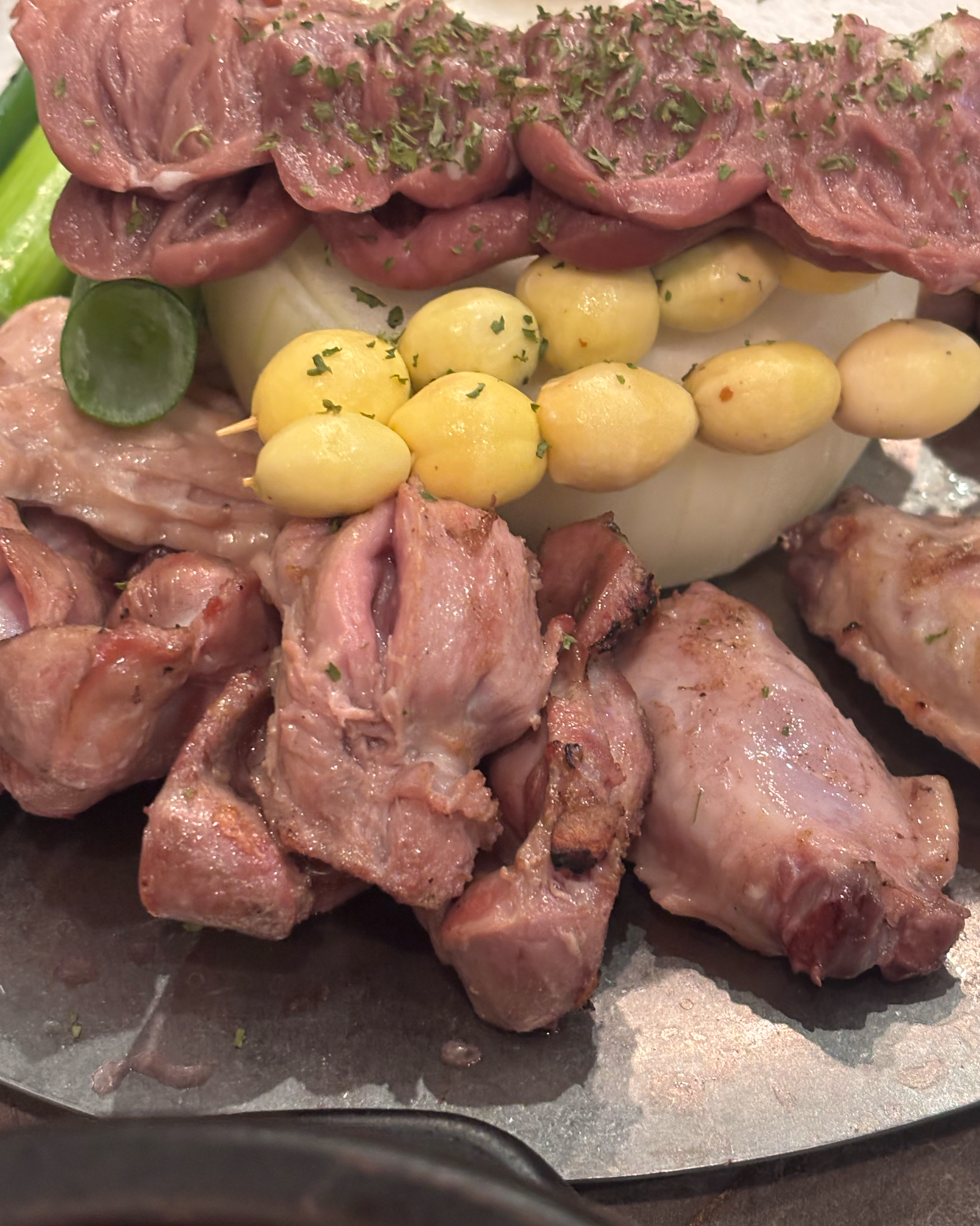 처음 먹어봤는데 맛있어요!! 사이드 메뉴도 다 맛있어욤 또 오고싶네용!! - 불당동 맛집 신계옥