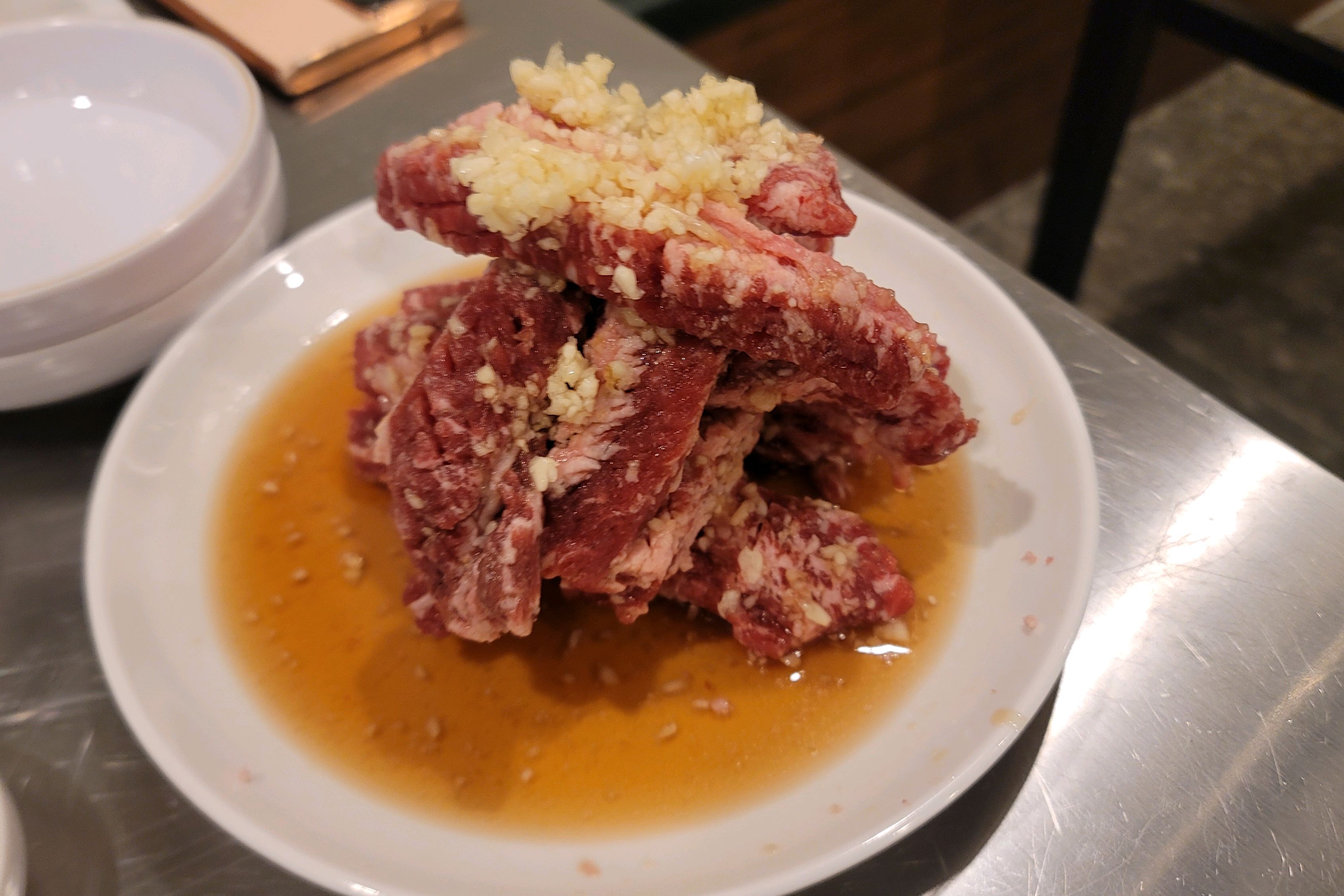 마늘소스와 우정세트 때문에 청당점 보다 신불당점으로 와요 마늘소스 너무 맛있고 정갈비 너무