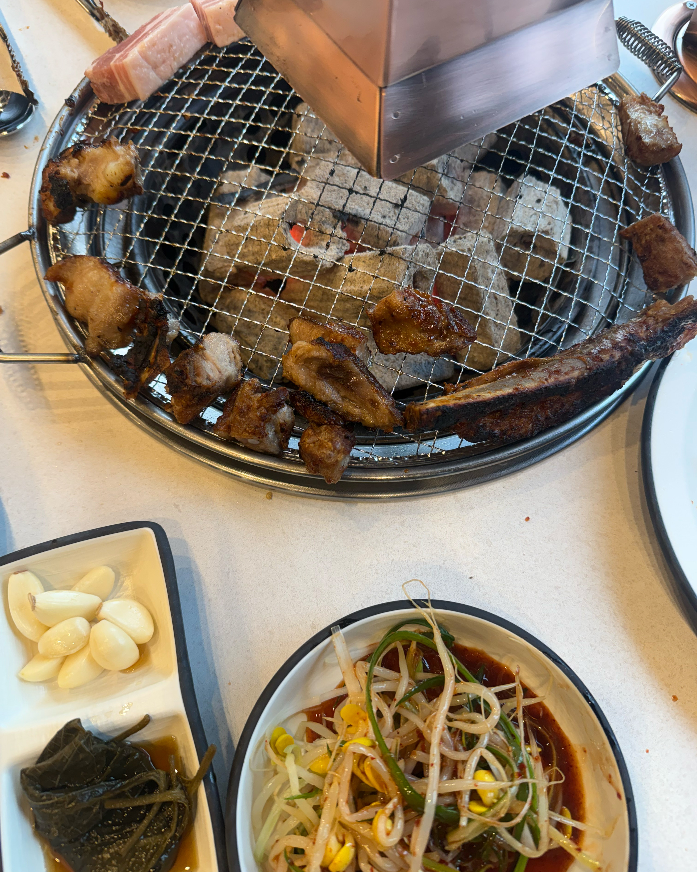 고기종류가 많고 다른것도 먹을게 많았어요 다음에도 또 올거같아요! - 대전 맛집 육미제당 대전괴정롯데점