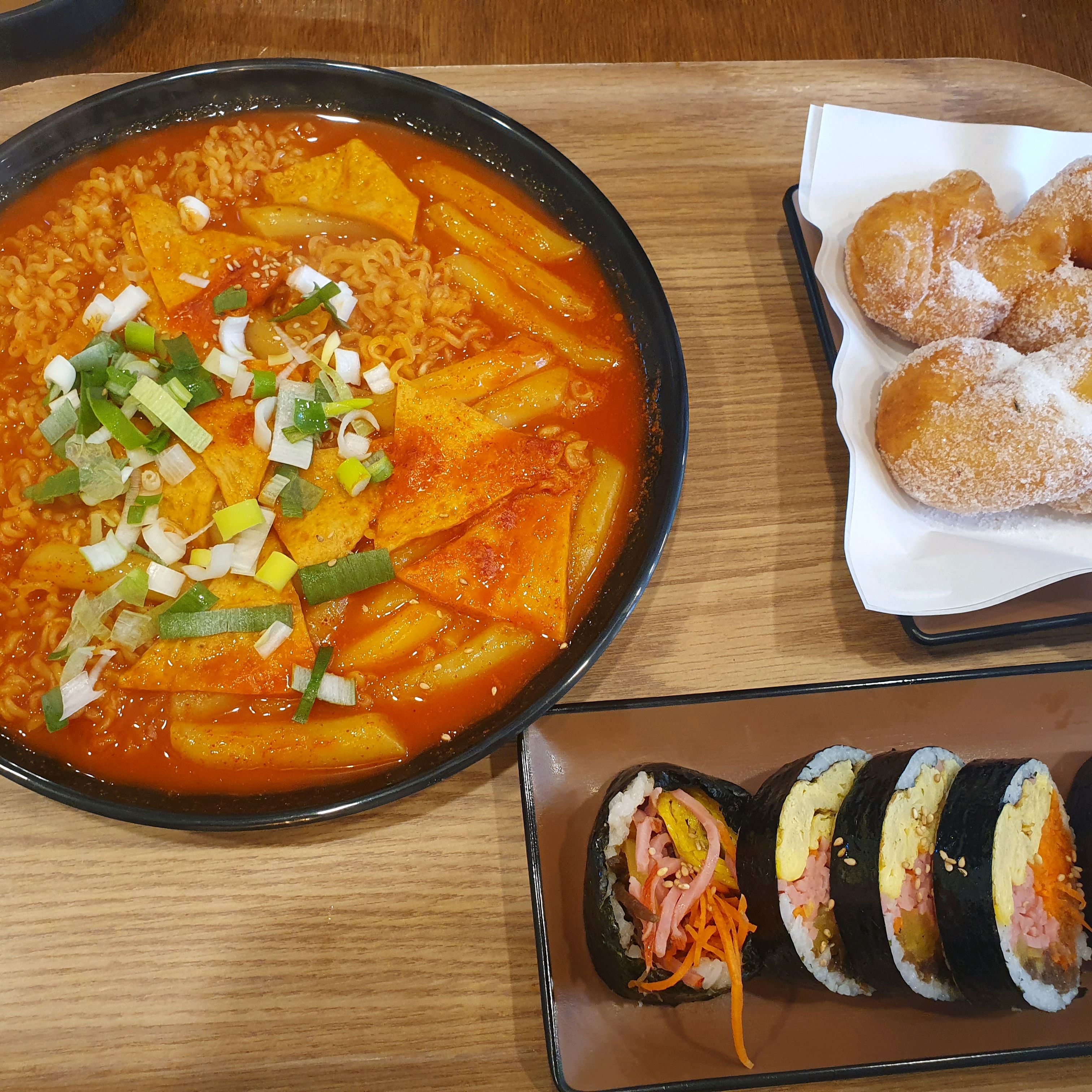 구월동 팔뚝김밥 유명하다 해서 왔어요 - 구월동 맛집 법대생 팔뚝김밥