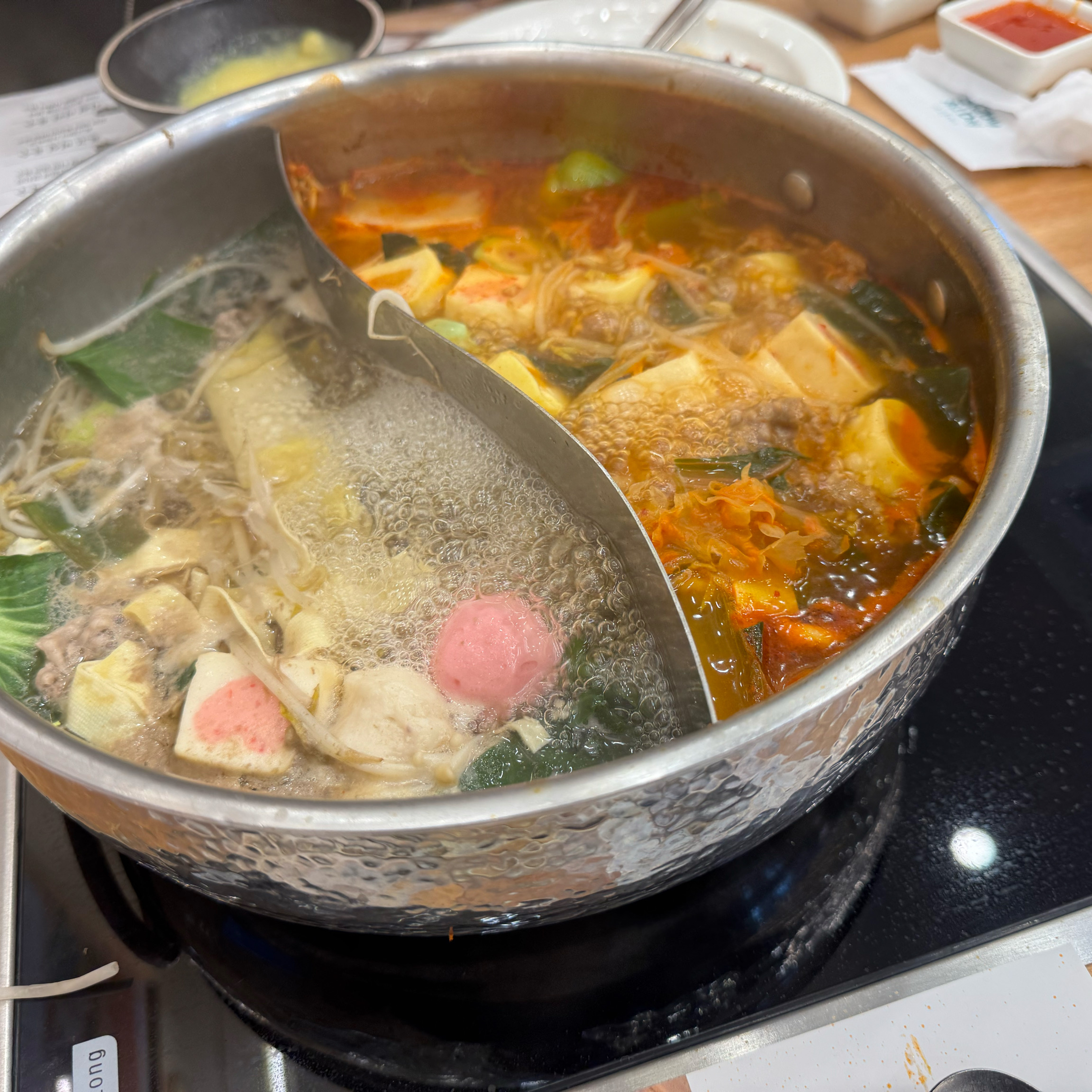 직원분들끼리 소통이 전혀 안되는지 이사람에서 저사람으로 다시 다음 사람으로 전달전달돼서 자