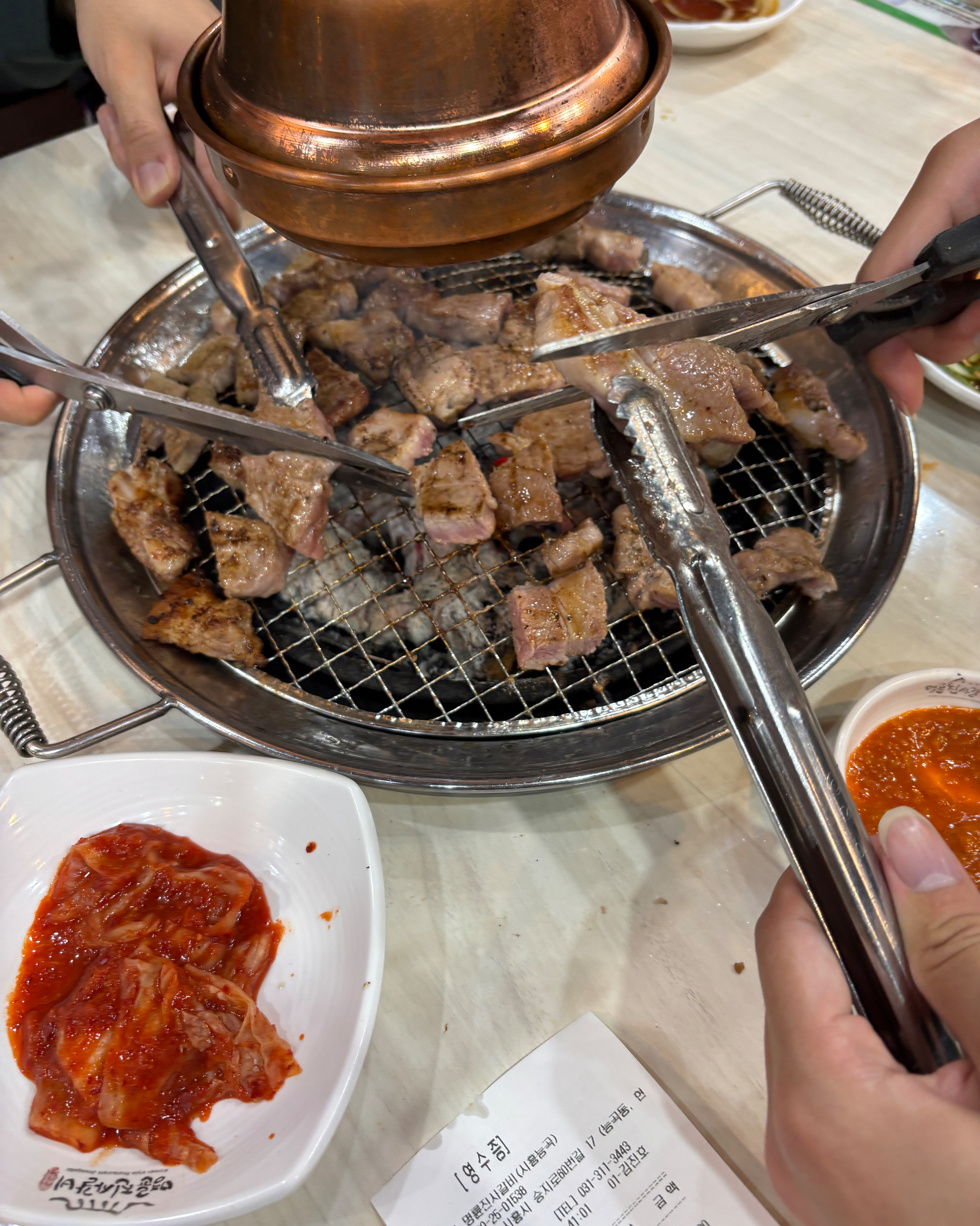 고기의 질이 좋고 친구들끼리랑 가성비 좋게 많이 먹을 수 있어서 정말 좋았습니다!! - 시흥능곡 맛집 명륜진사갈비 시흥능곡점