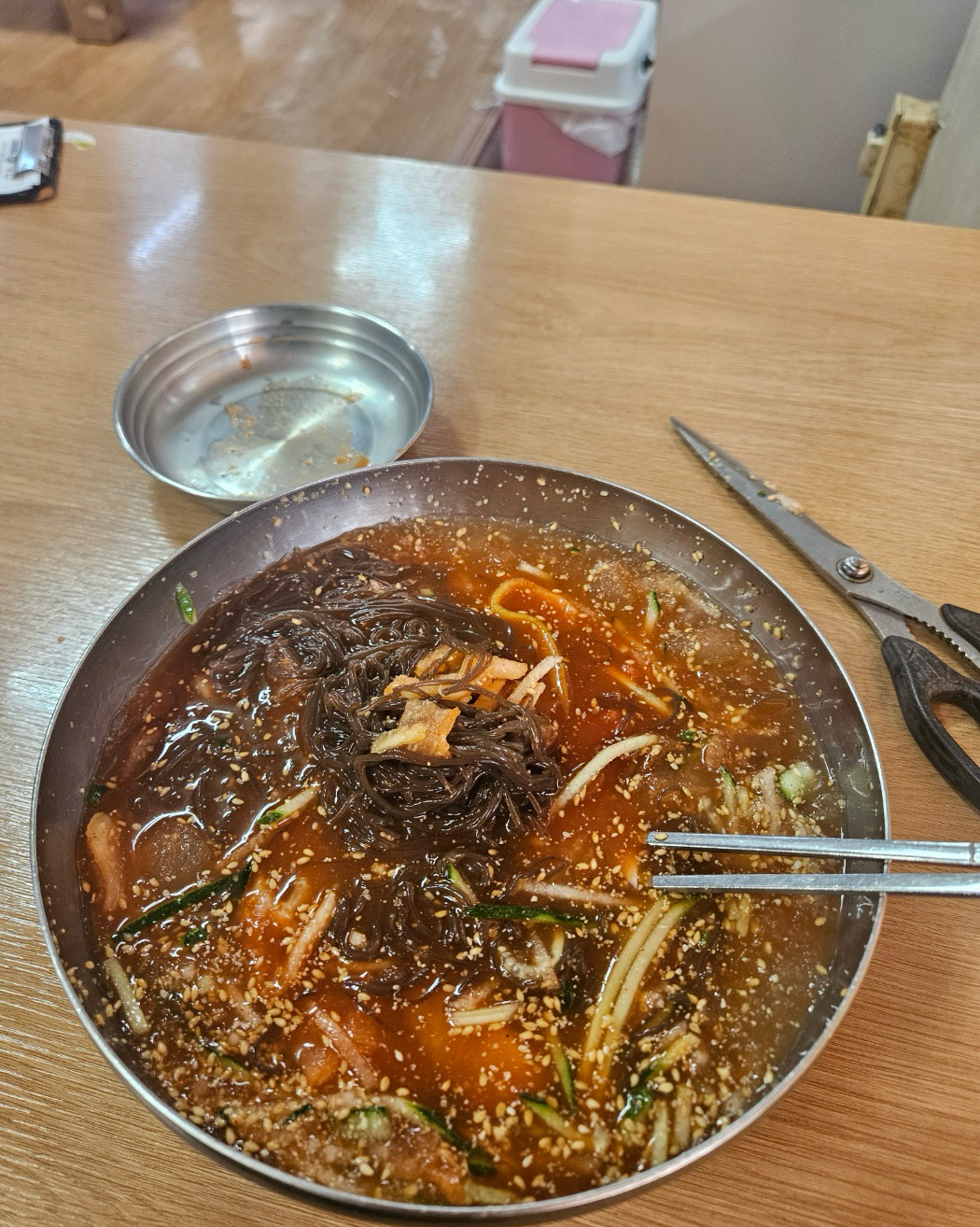 멀리서 갔는데 왜 줄 서서 먹는지 모르겠..ㅠㅠ 너무 기대했나봐요 - 인천 맛집 별미칡냉면원조