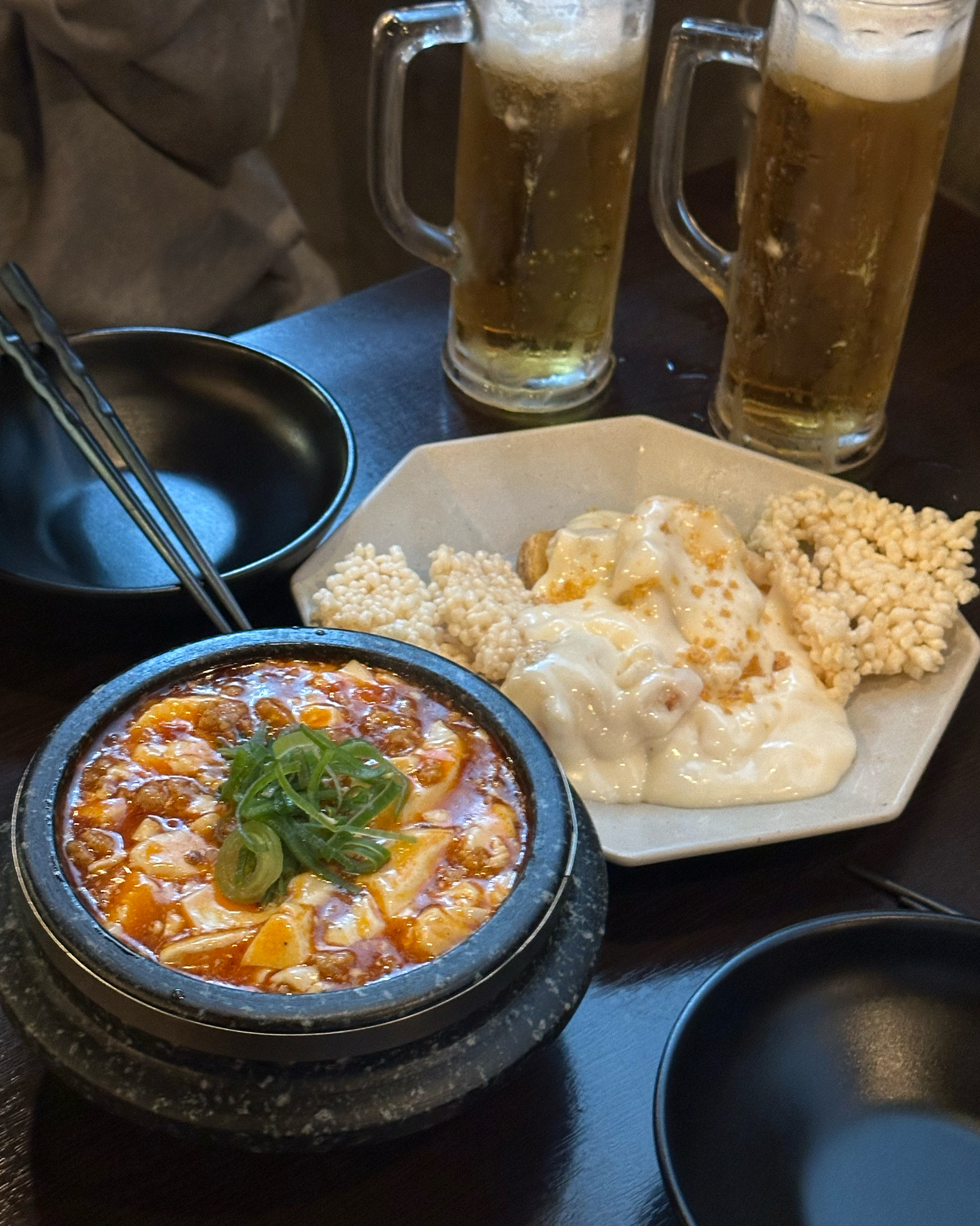 생맥 땡길때마다 오는 곳입니다,, 여기는 용암두부랑 크림새우가 정말 맛있어요 오늘도 정신