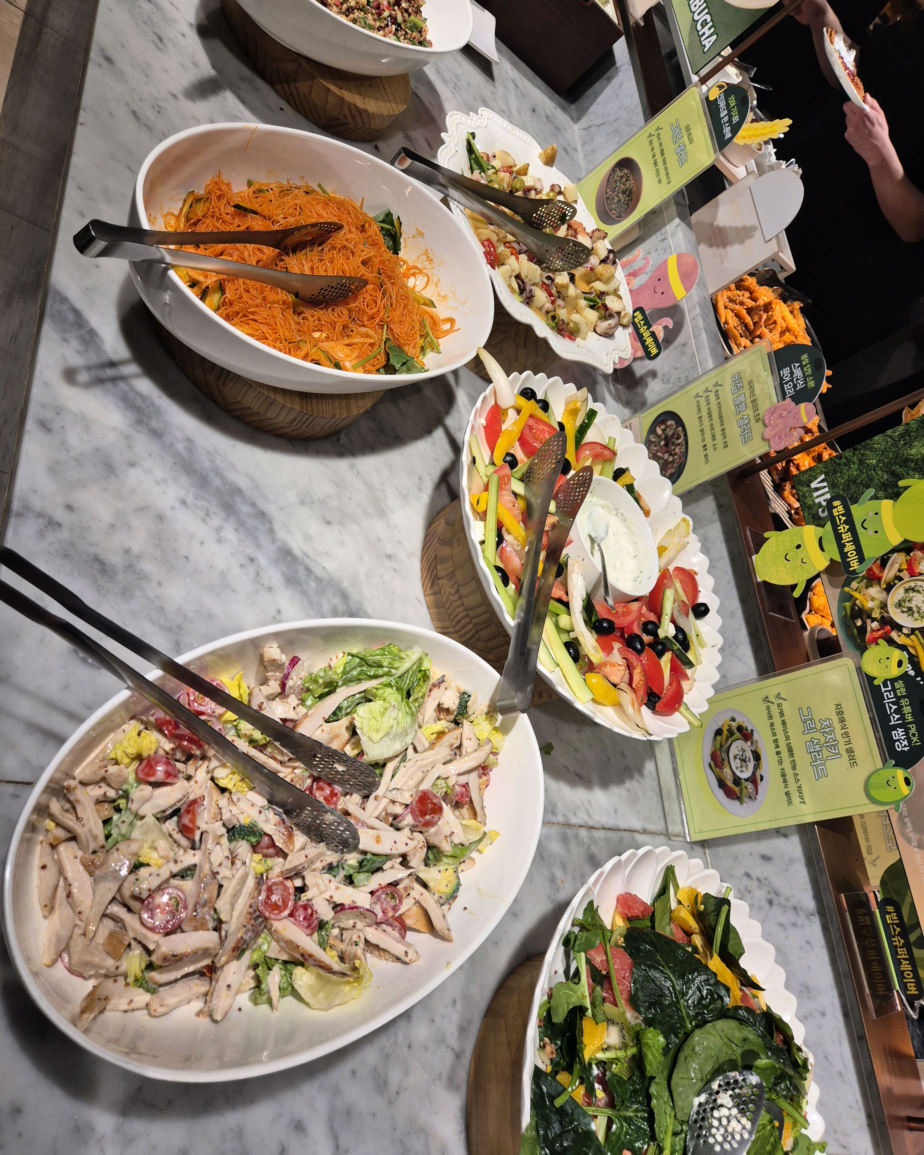 오늘은 샐러드부터 디져트까지 다 맛있고 아쉬운게 없었어요 다음에 또 와야겠어요. - 동대문역사공원 맛집 빕스 제일제당센터점