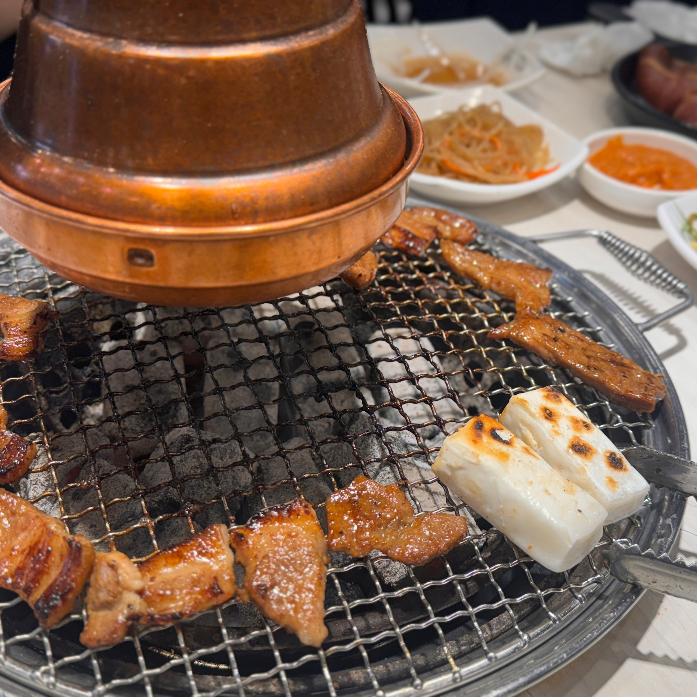 고기 종류도 다양하고, 셀프바도 맛있는 음식으로 잘 되어있어요! 주차도 나름 편하고 좋았습