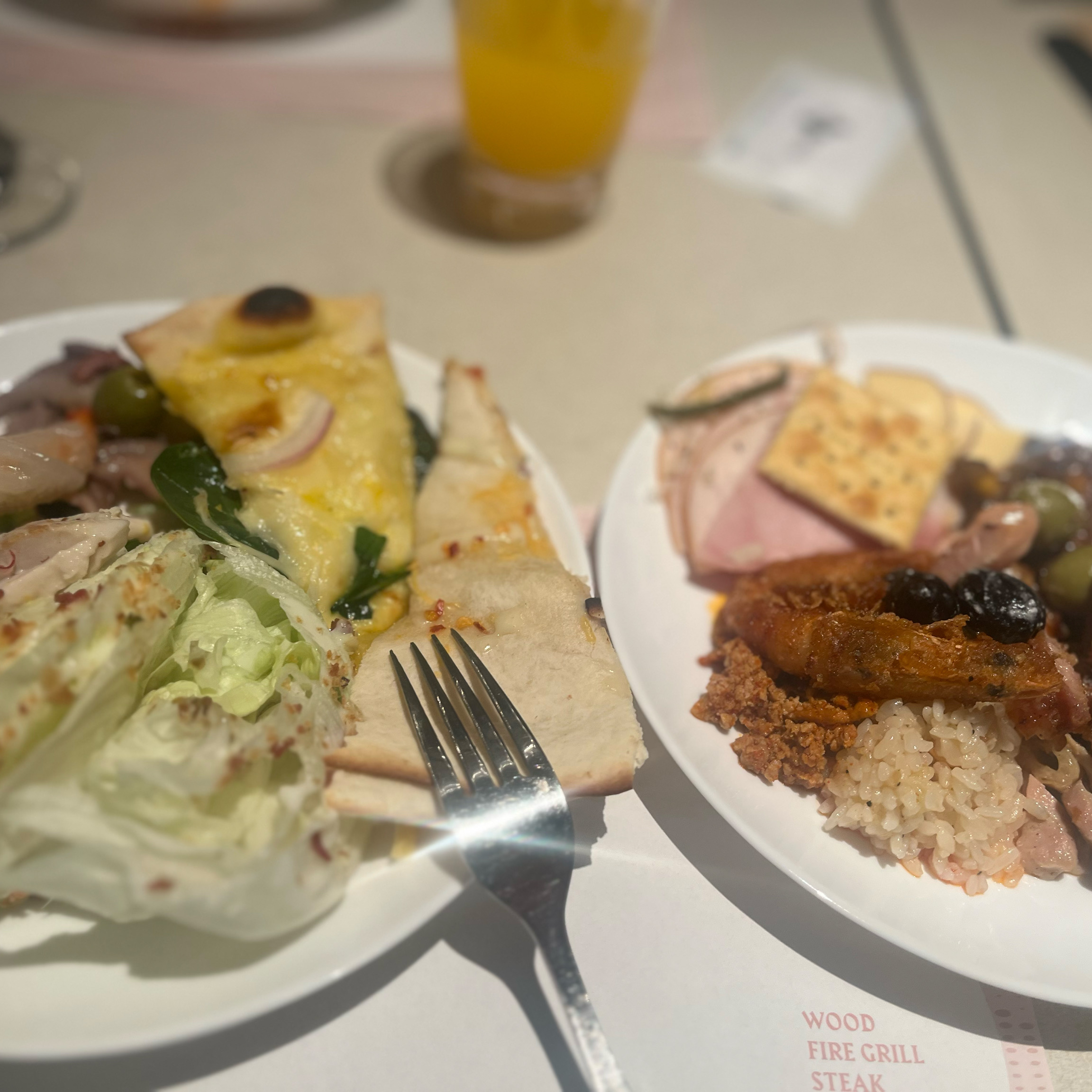 음식도 다양하고 맛있게 먹었어요. 가성비 좋습니다. 생맥주도 너무 시원하고 맛있어요! 매장