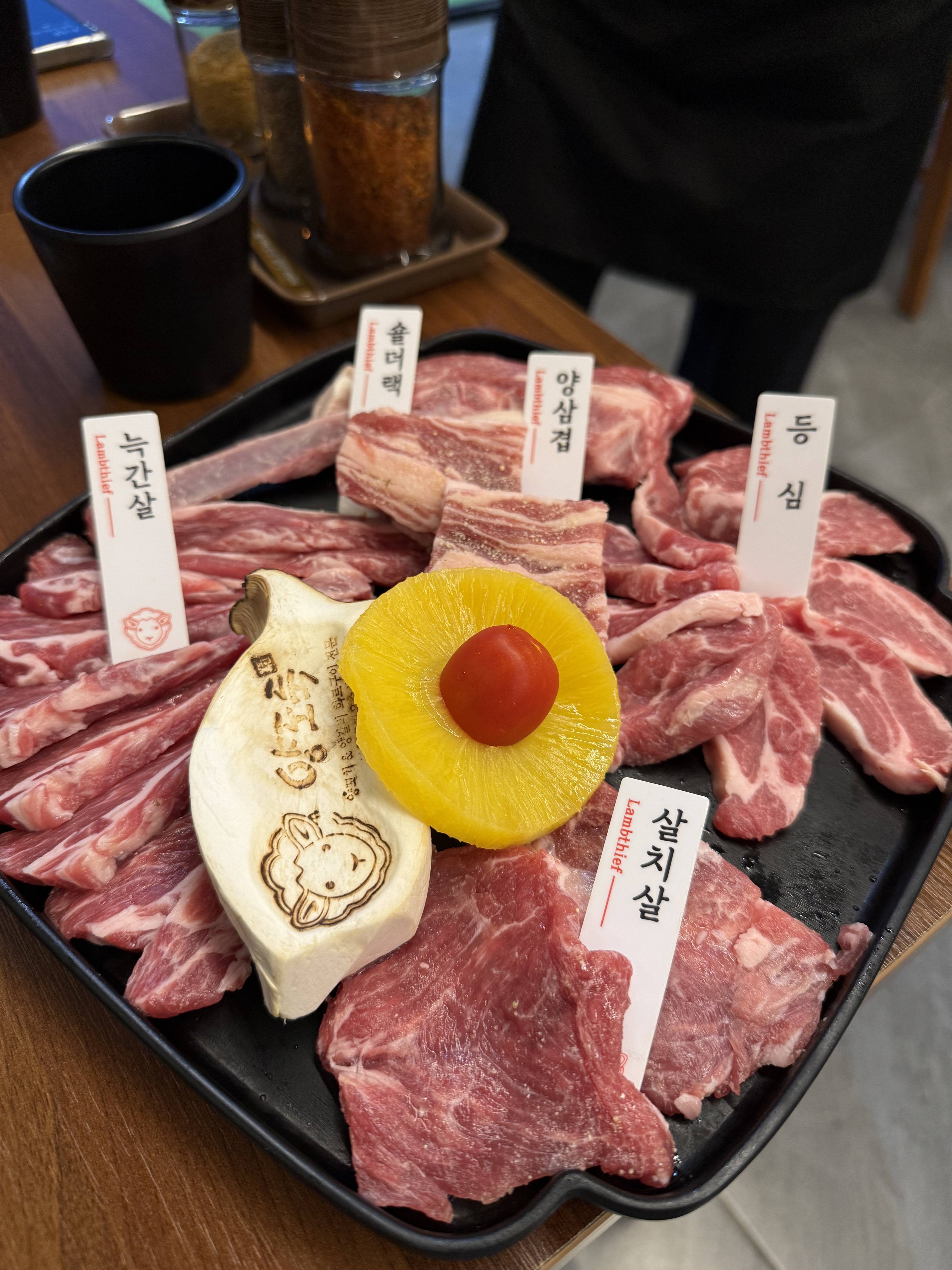 양고기 찐찐찐맛집 인정!!! 호주산 냉장육인데 비해 가격도 저렴한편이구요! 양고기 진짜 냄