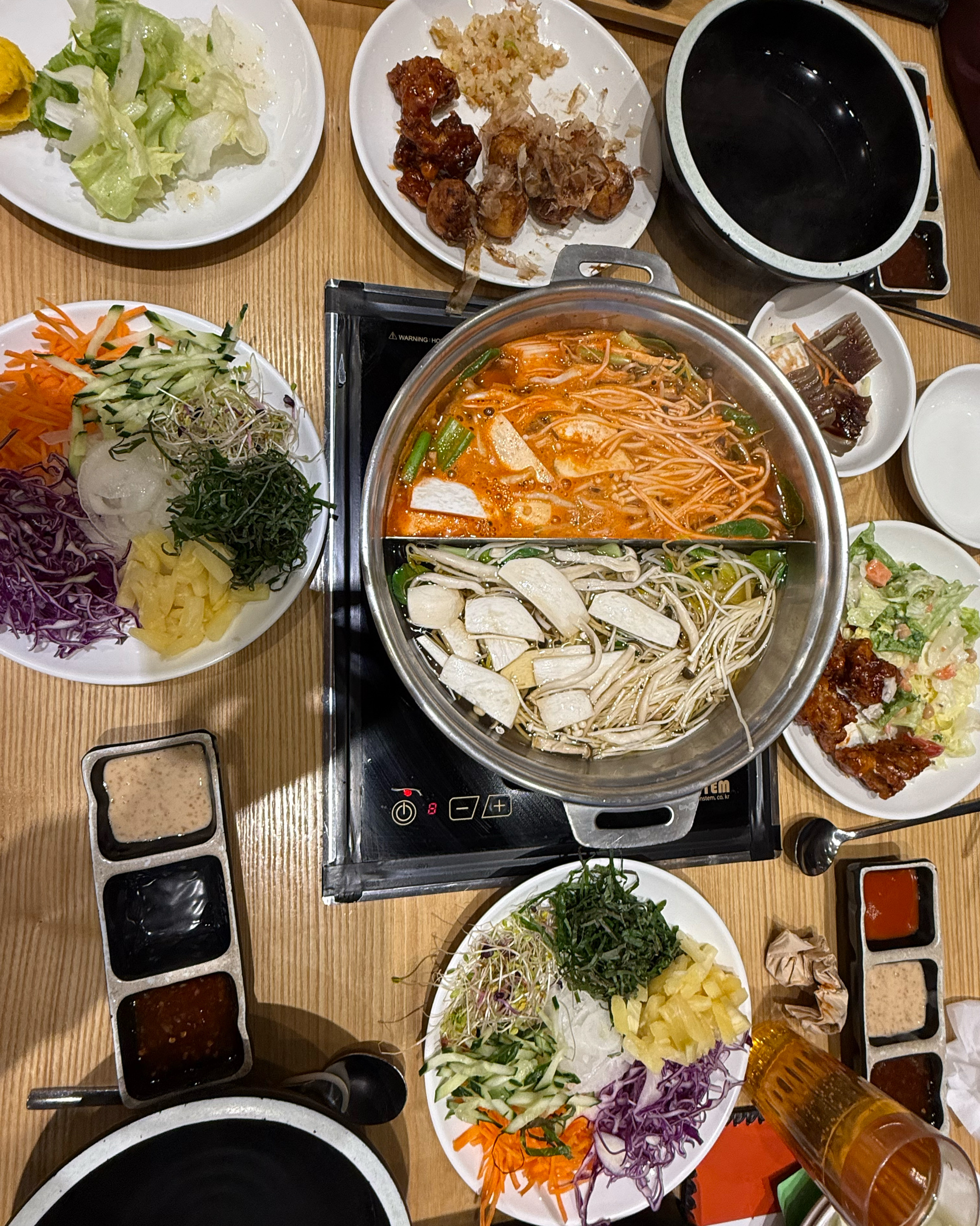 깨끗하게 가게도 넓고 야채도 신선합니다 - 창원 상남동 맛집 샤브20 창원상남점