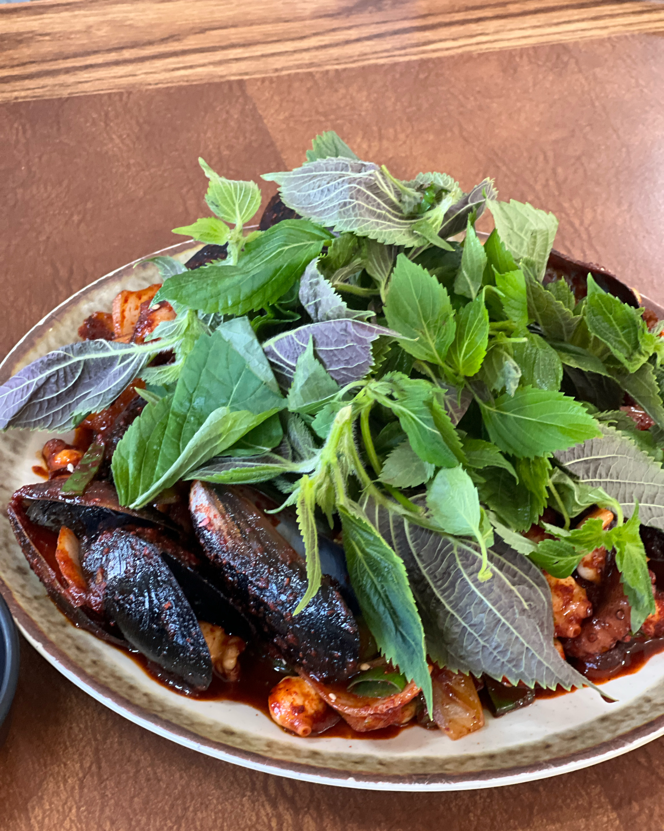 역시나 친절하셔요🥹 위만 좀 더 컸더라면 밥 비벼먹고싶었는데..참기름 넣고 비벼먹으면 너무