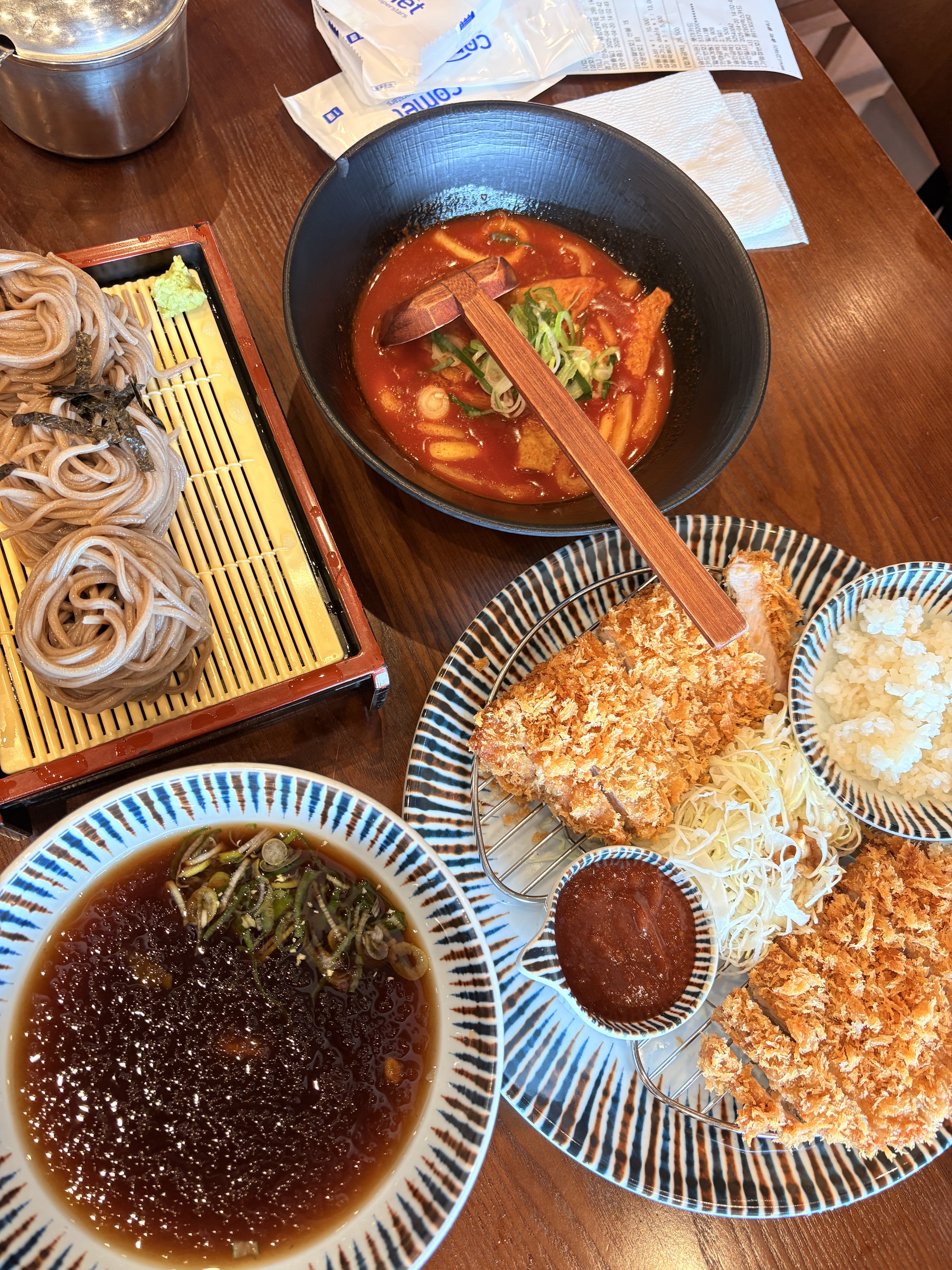 삼동소바는 체인이라 어디든 기본이상 날씨 넘 더워져서 소바냠냠 떡볶이랑 같이 먹음 찰떡궁합
