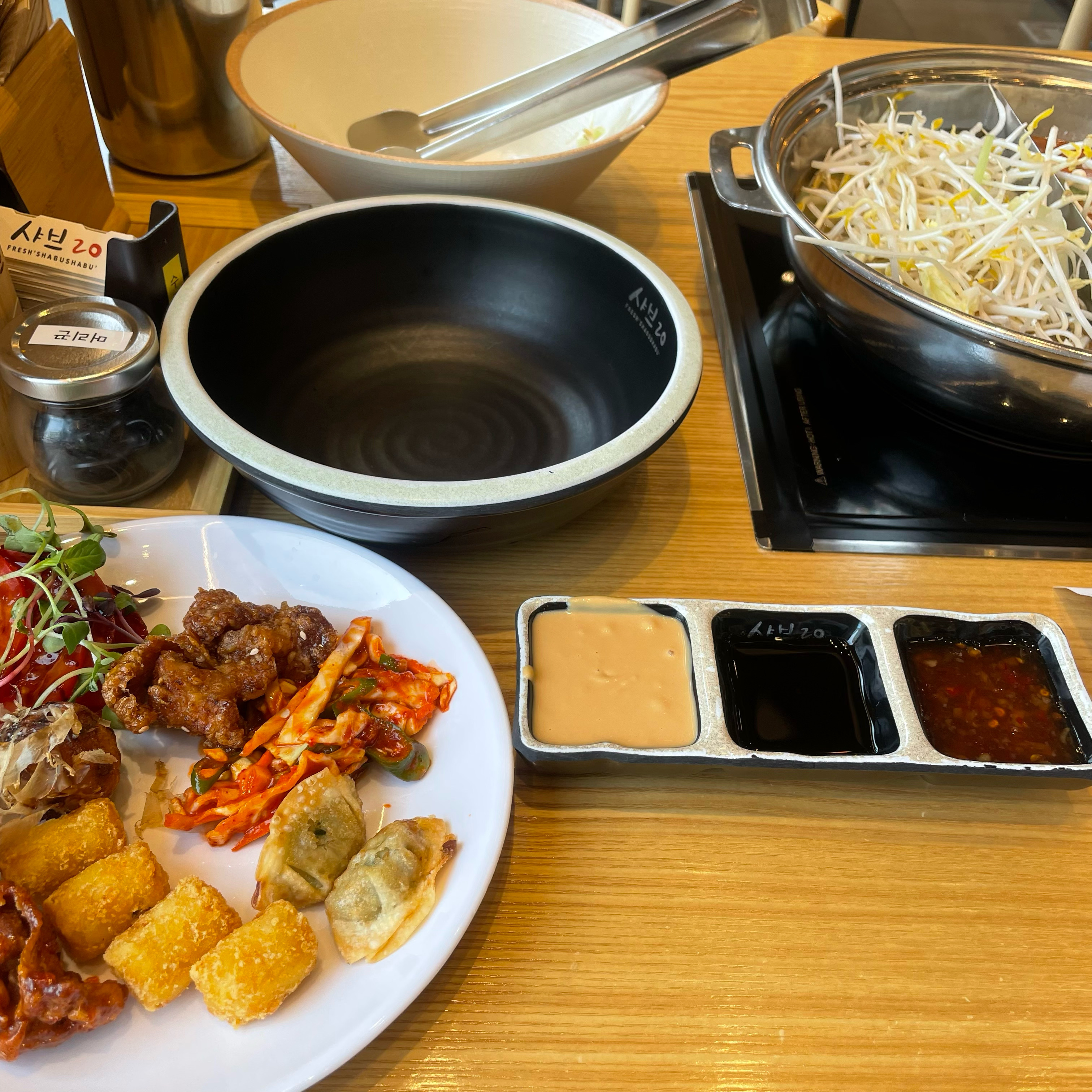 지인추천으로 오게되었는데 와! - 평택 용이동 맛집 샤브20 평택점