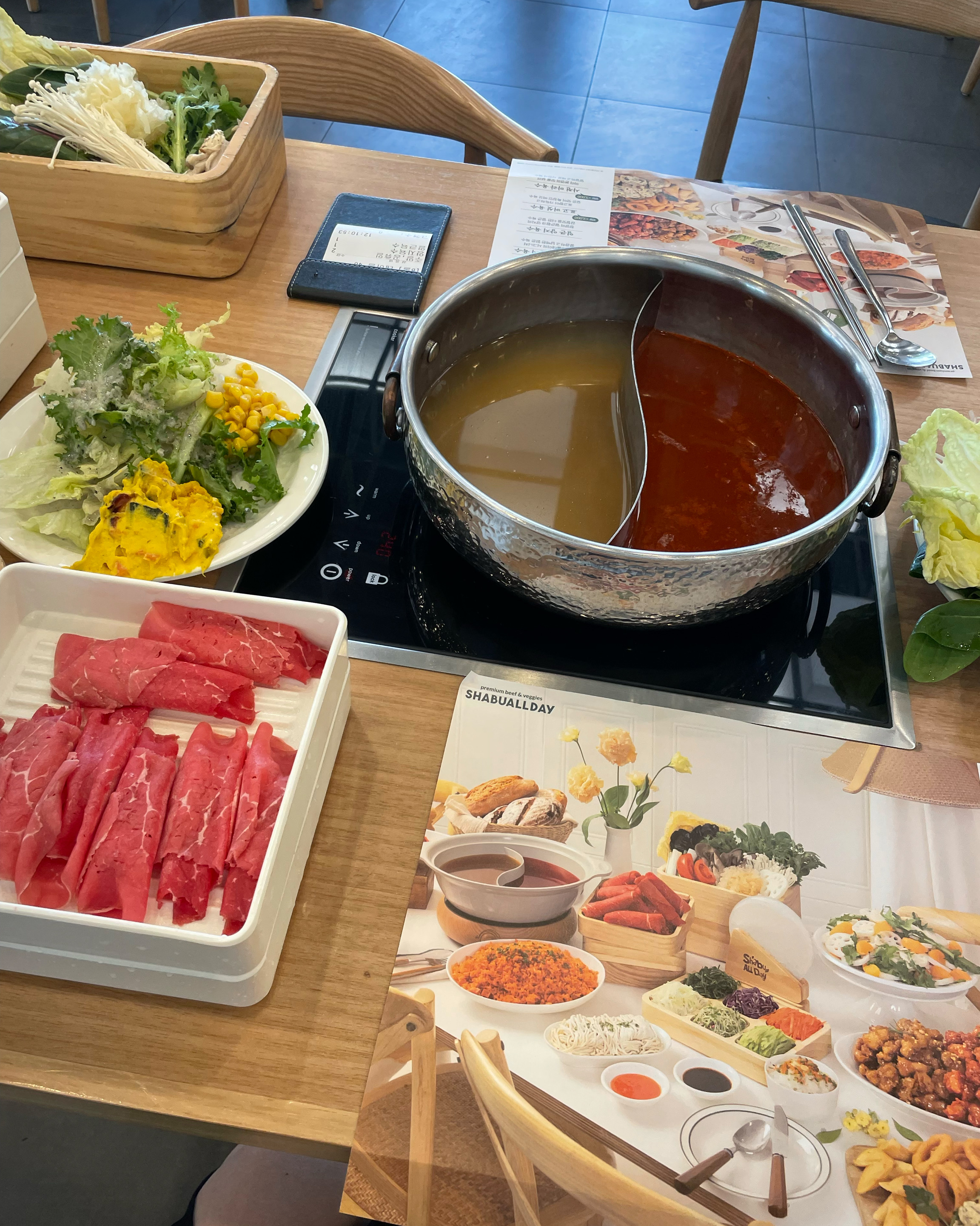 모든 게 무한인곳~~ 사이드도 많고 디저트 맛잇고 좋숩니당 - 제주 도남 맛집 샤브올데이 제주도남점