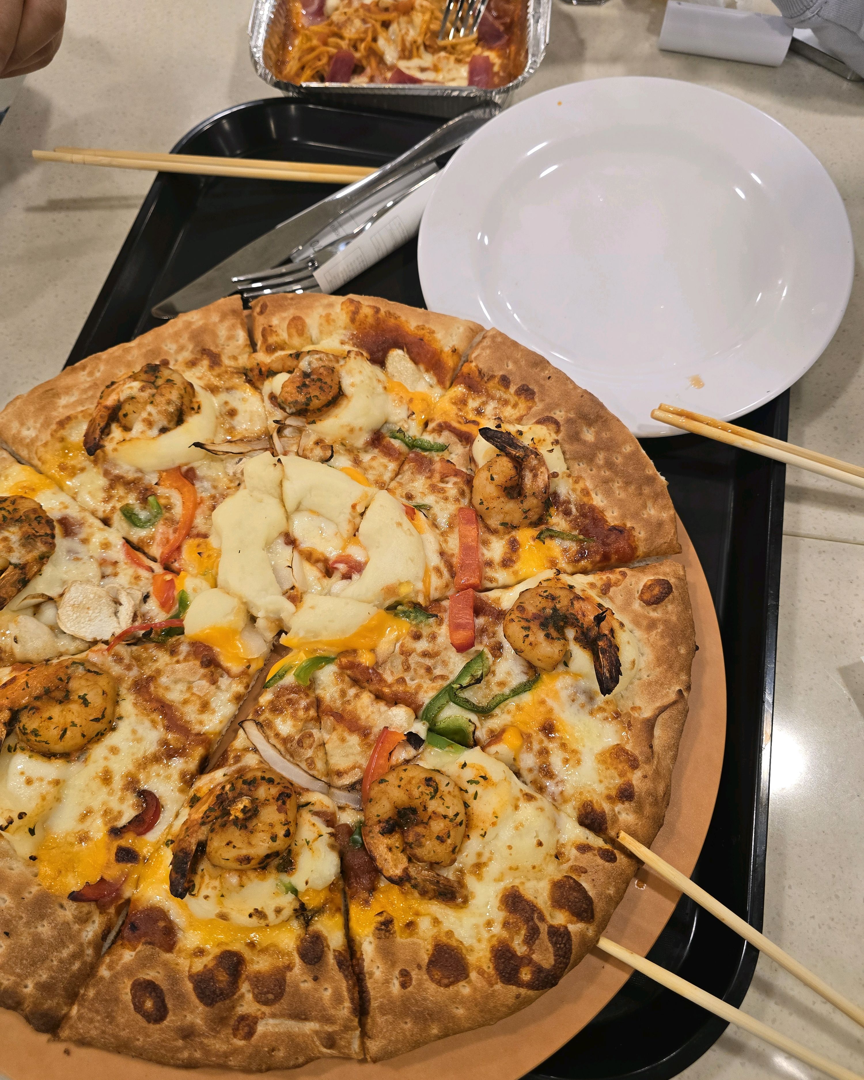 새로 오픈해서 깨끗하고 좋습니다 - 불광역 맛집 피자몰 NC불광점