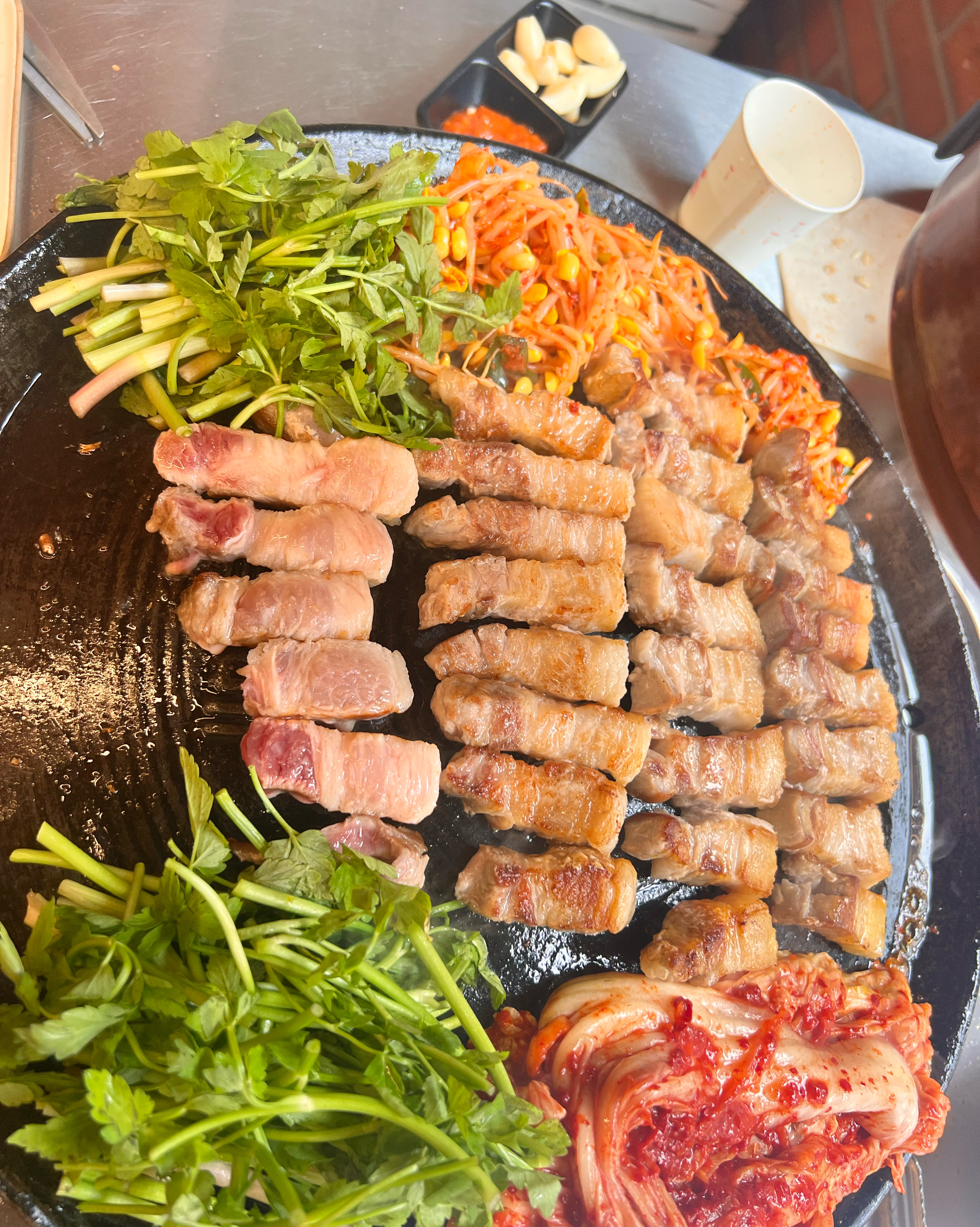 고기집은 고기가 맛있어야 한다의 표본입니다 너무 부드럽고 맛있어요 자주 와야겠어요 그리고
