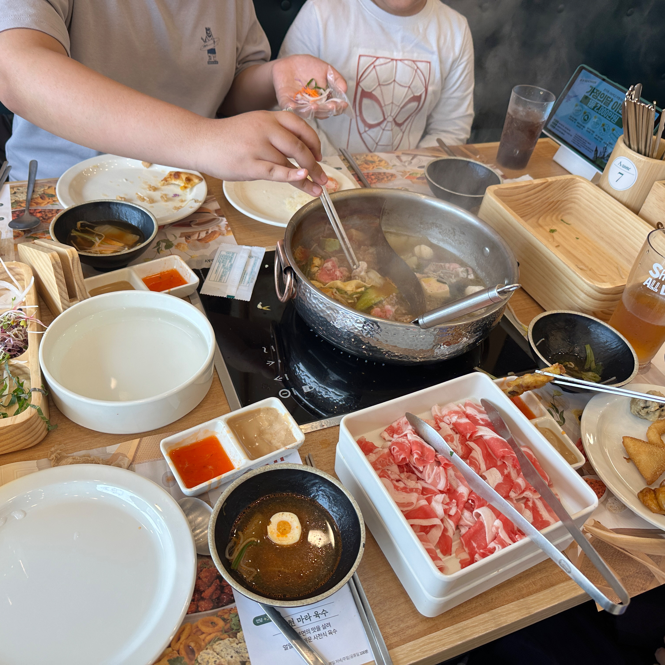 아이들이 꼭 가고싶다고한 샤브올데이 - 오산 세교 맛집 샤브올데이 오산세교점