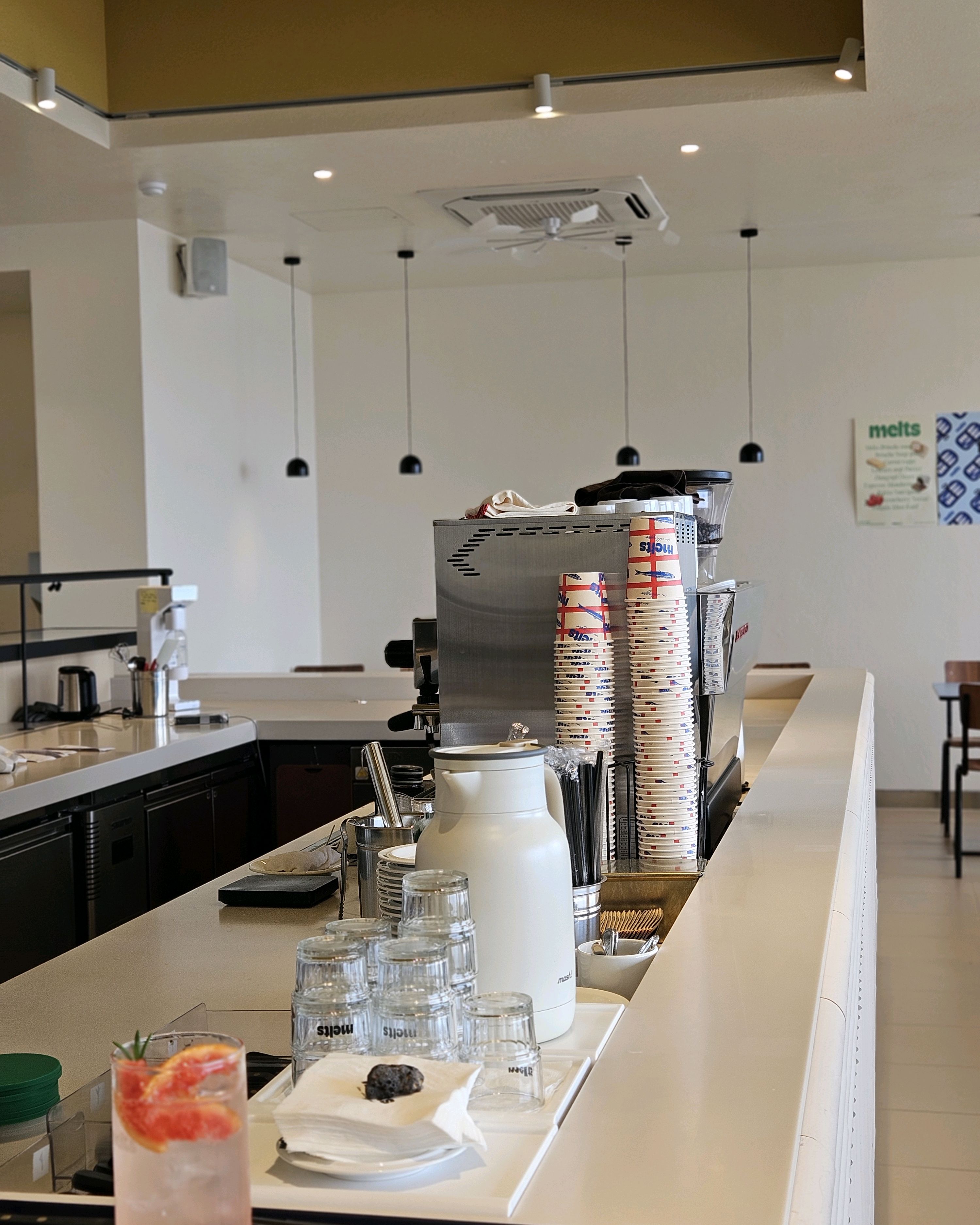 가는길은좀 번잡스러웠지만 - 제주 맛집 멜츠인빌리지