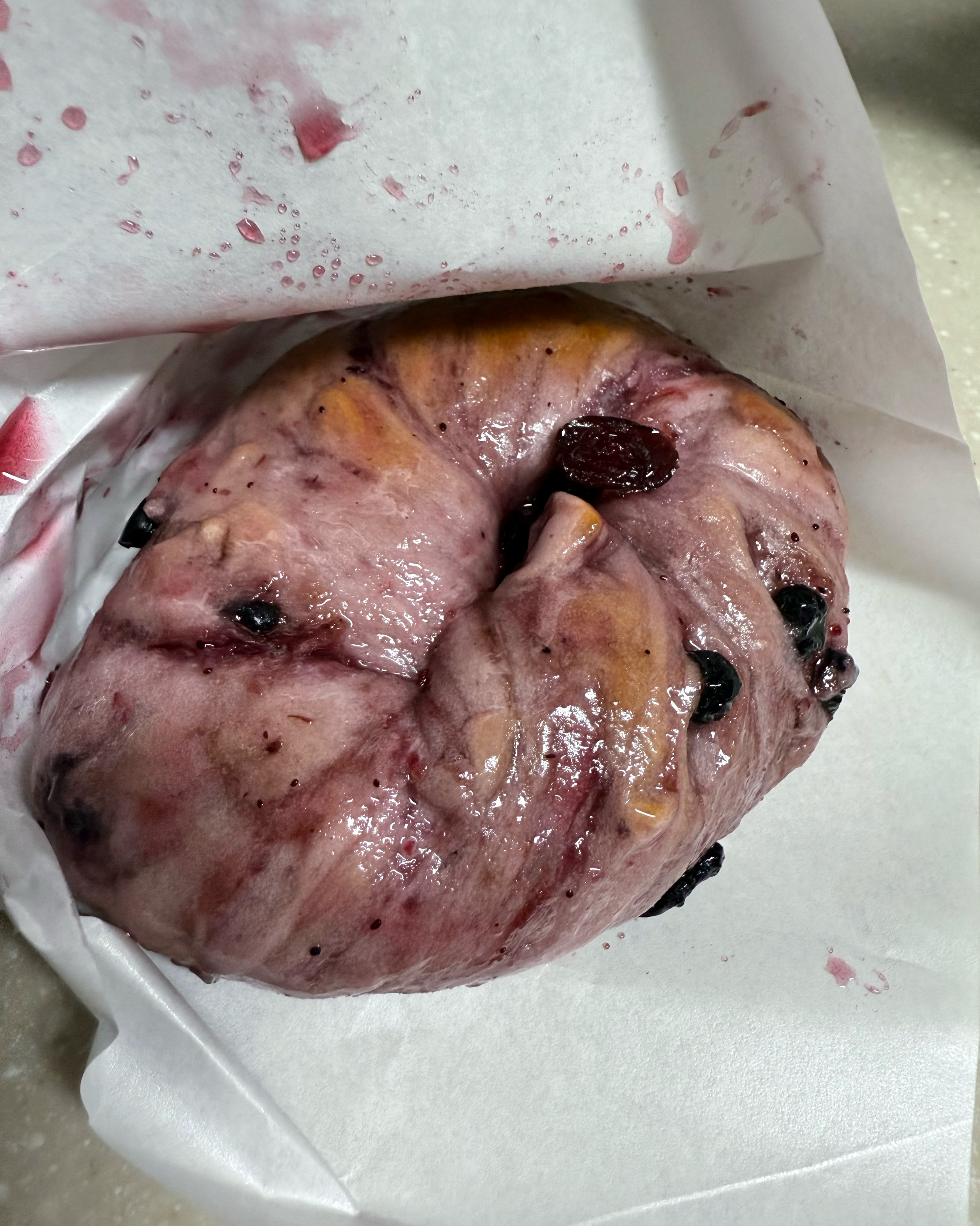 5개 구매해서 3개 흡입하고 두개 남았네요. - 정자동 맛집 런던베이글뮤지엄 수원점