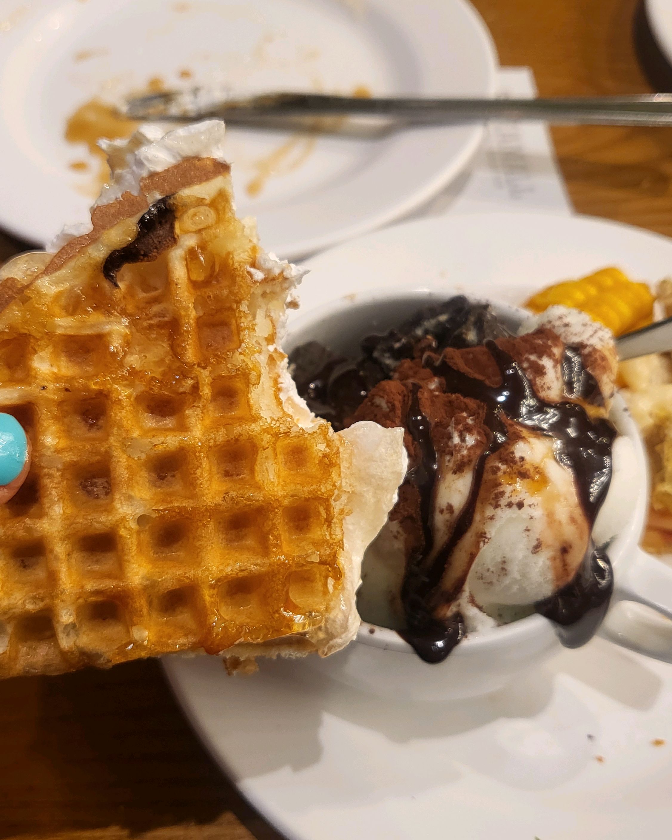 피자도 맛있지만 디저트 맛집이에요!!! - 신촌역 맛집 피자몰 신촌점